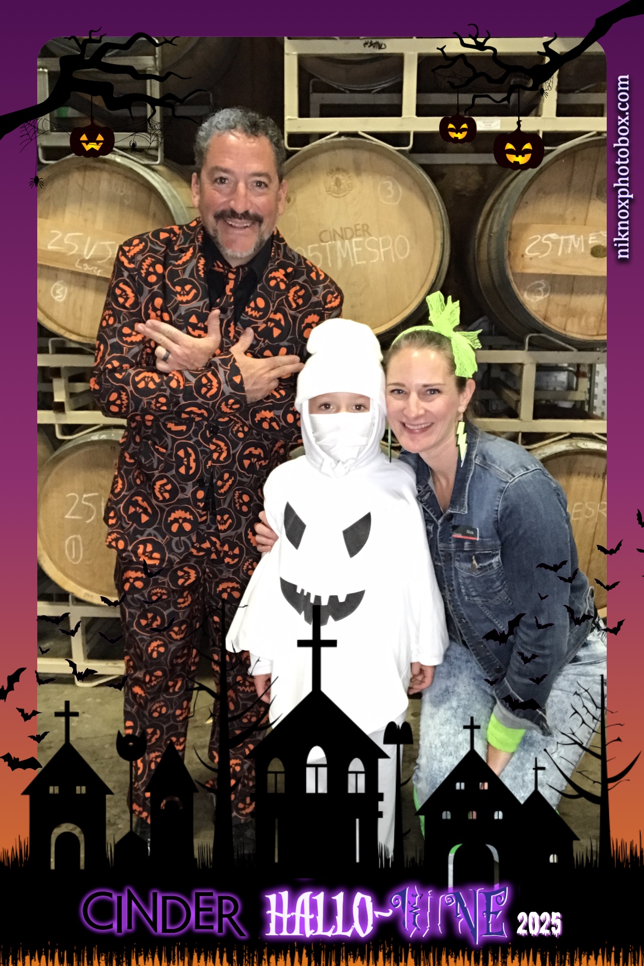 Cinder Hall-o-wine 2025 | View more photos from the event at gallery.niknoxphotobox.com/u/NiKnox-Photo-Box/Cinder-Hall-o-wine-2025