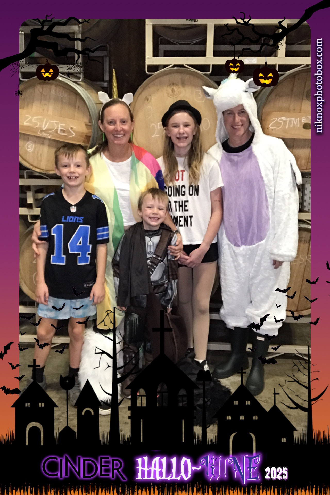 Cinder Hall-o-wine 2025 | View more photos from the event at gallery.niknoxphotobox.com/u/NiKnox-Photo-Box/Cinder-Hall-o-wine-2025