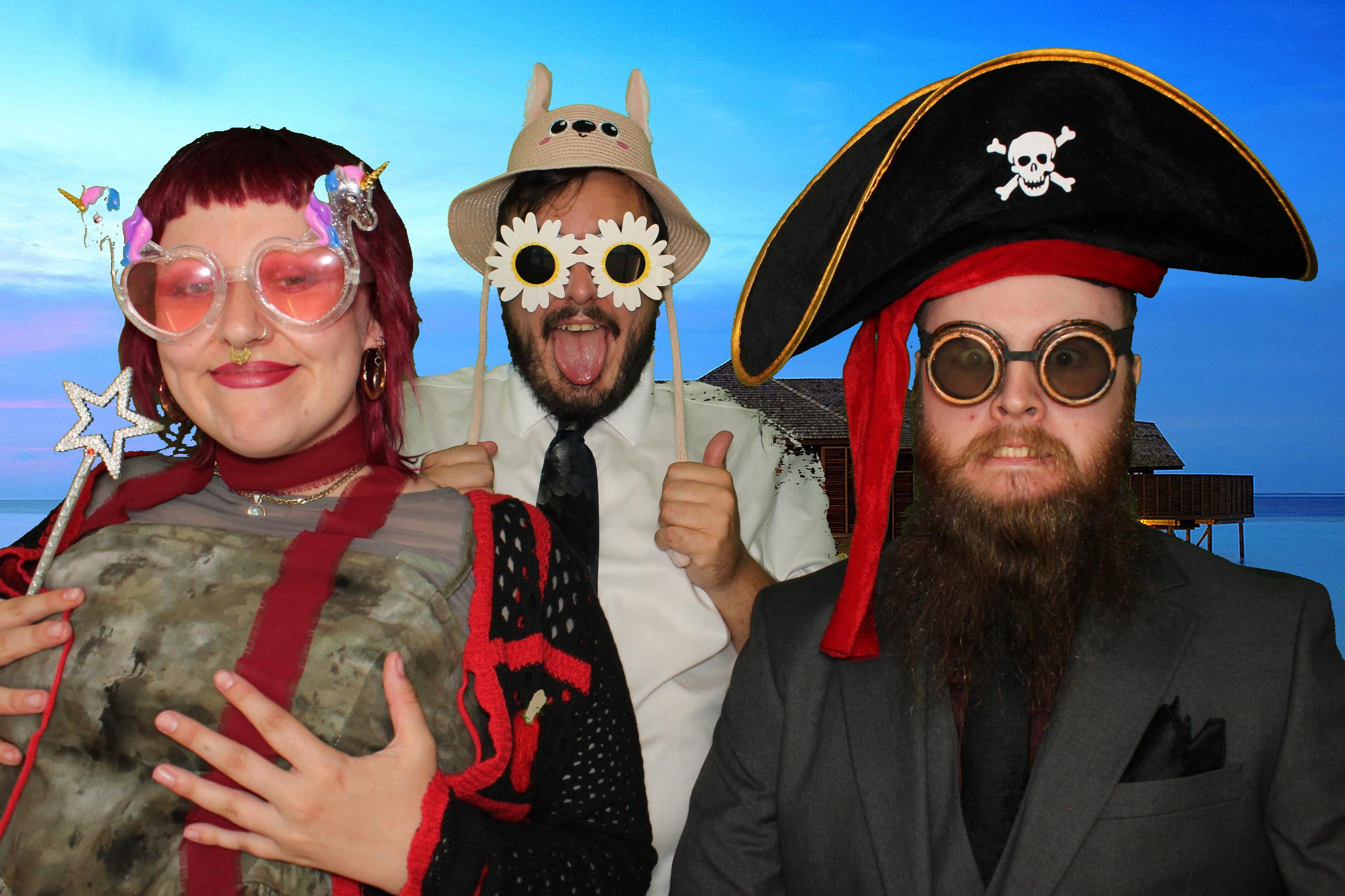 Bethany & Daniel | View more photos from the event at gallery.omegaphotobooths.co.uk/u/Omega-Photobooths/Bethany-Daniel