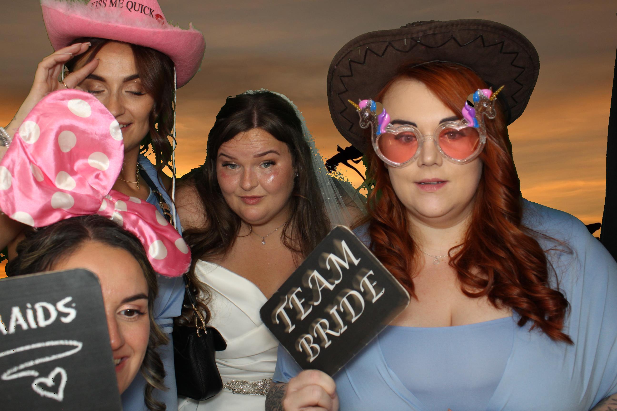 Bethany & Daniel | View more photos from the event at gallery.omegaphotobooths.co.uk/u/Omega-Photobooths/Bethany-Daniel