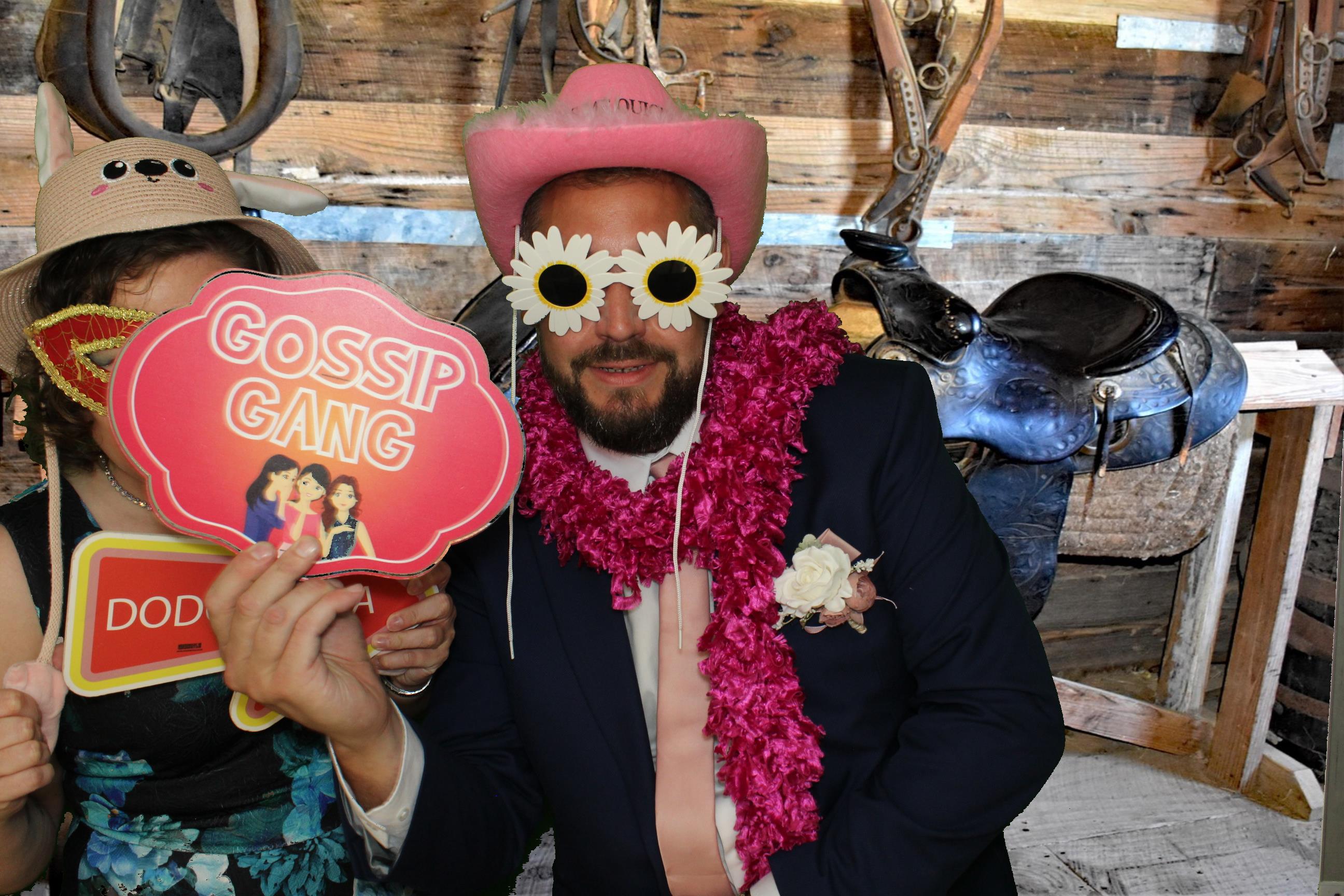Bethany & Daniel | View more photos from the event at gallery.omegaphotobooths.co.uk/u/Omega-Photobooths/Bethany-Daniel