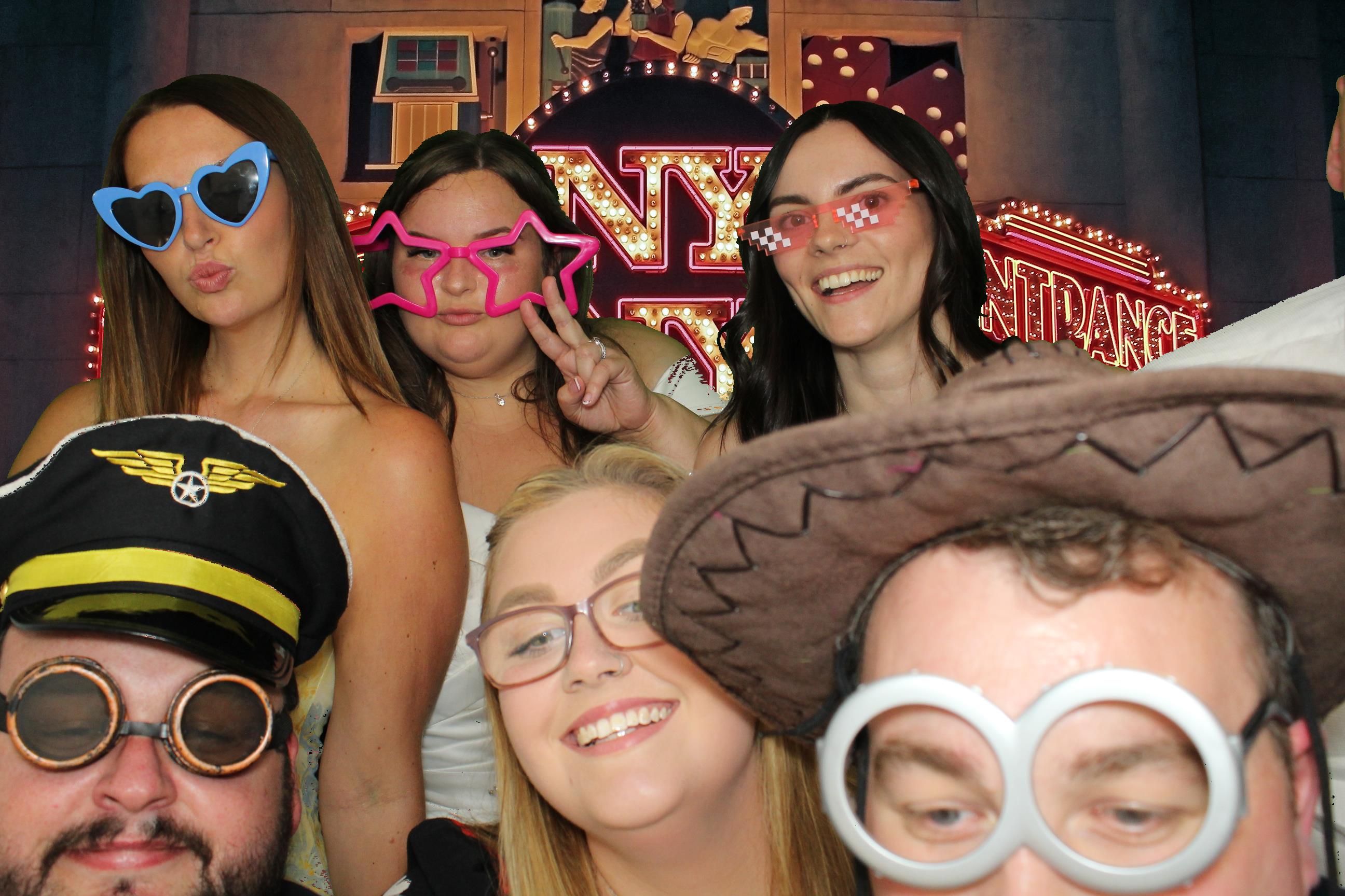 Bethany & Daniel | View more photos from the event at gallery.omegaphotobooths.co.uk/u/Omega-Photobooths/Bethany-Daniel