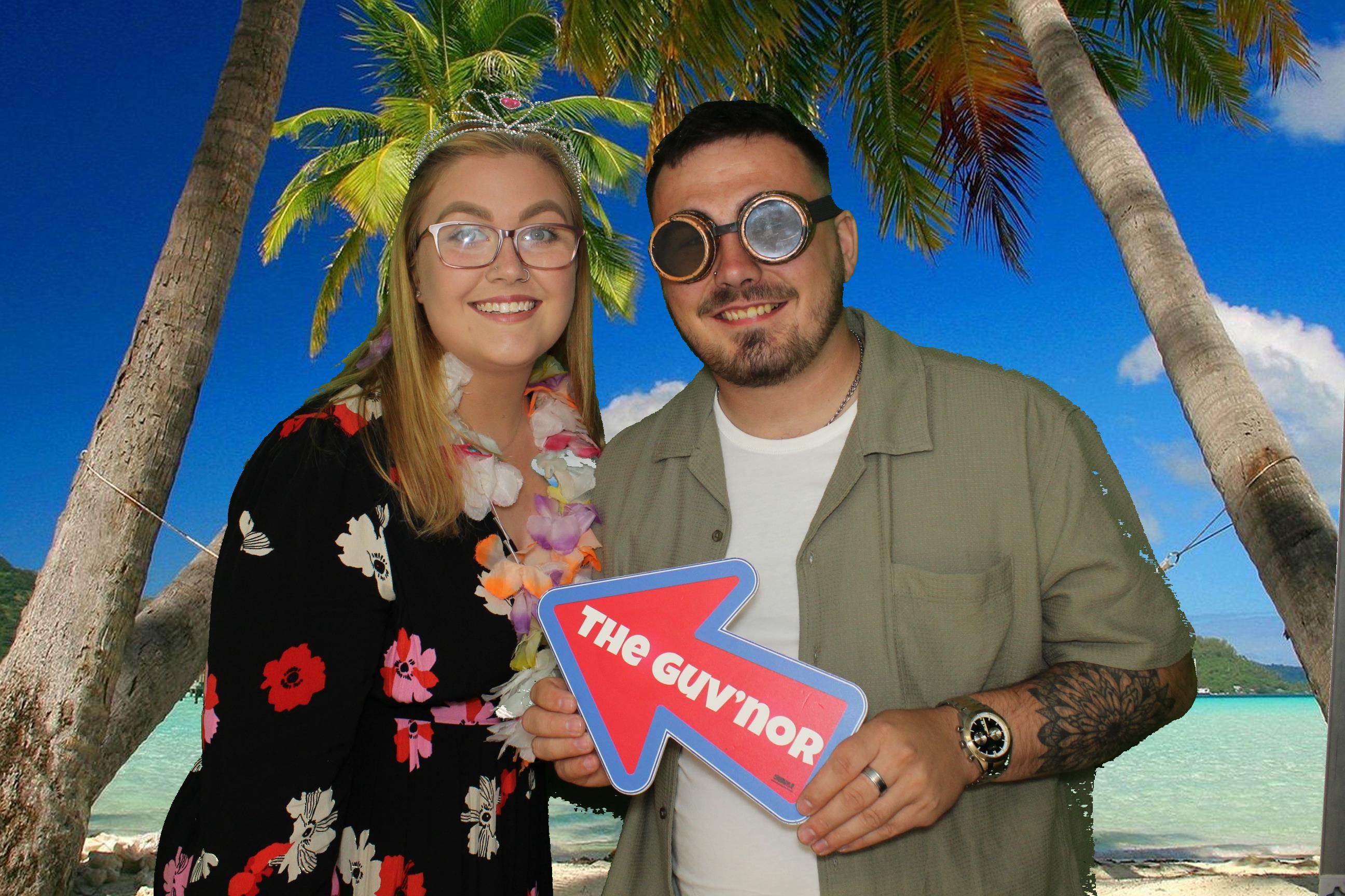 Bethany & Daniel | View more photos from the event at gallery.omegaphotobooths.co.uk/u/Omega-Photobooths/Bethany-Daniel