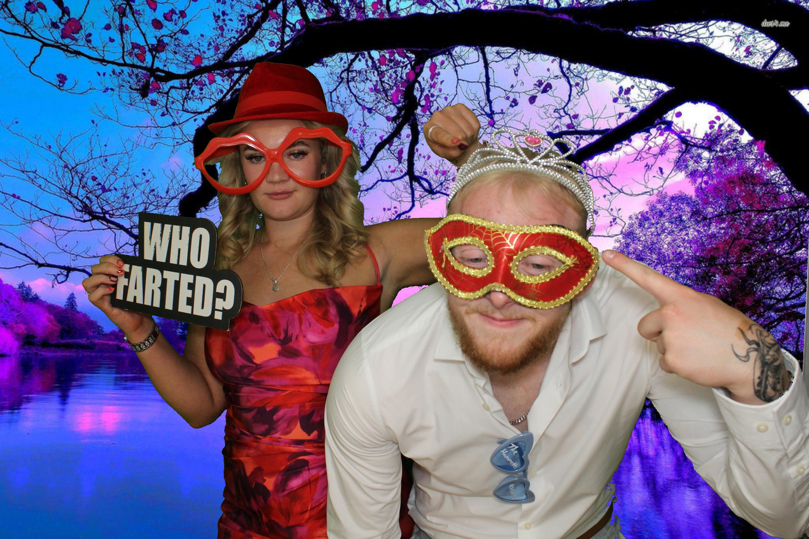 Bethany & Daniel | View more photos from the event at gallery.omegaphotobooths.co.uk/u/Omega-Photobooths/Bethany-Daniel