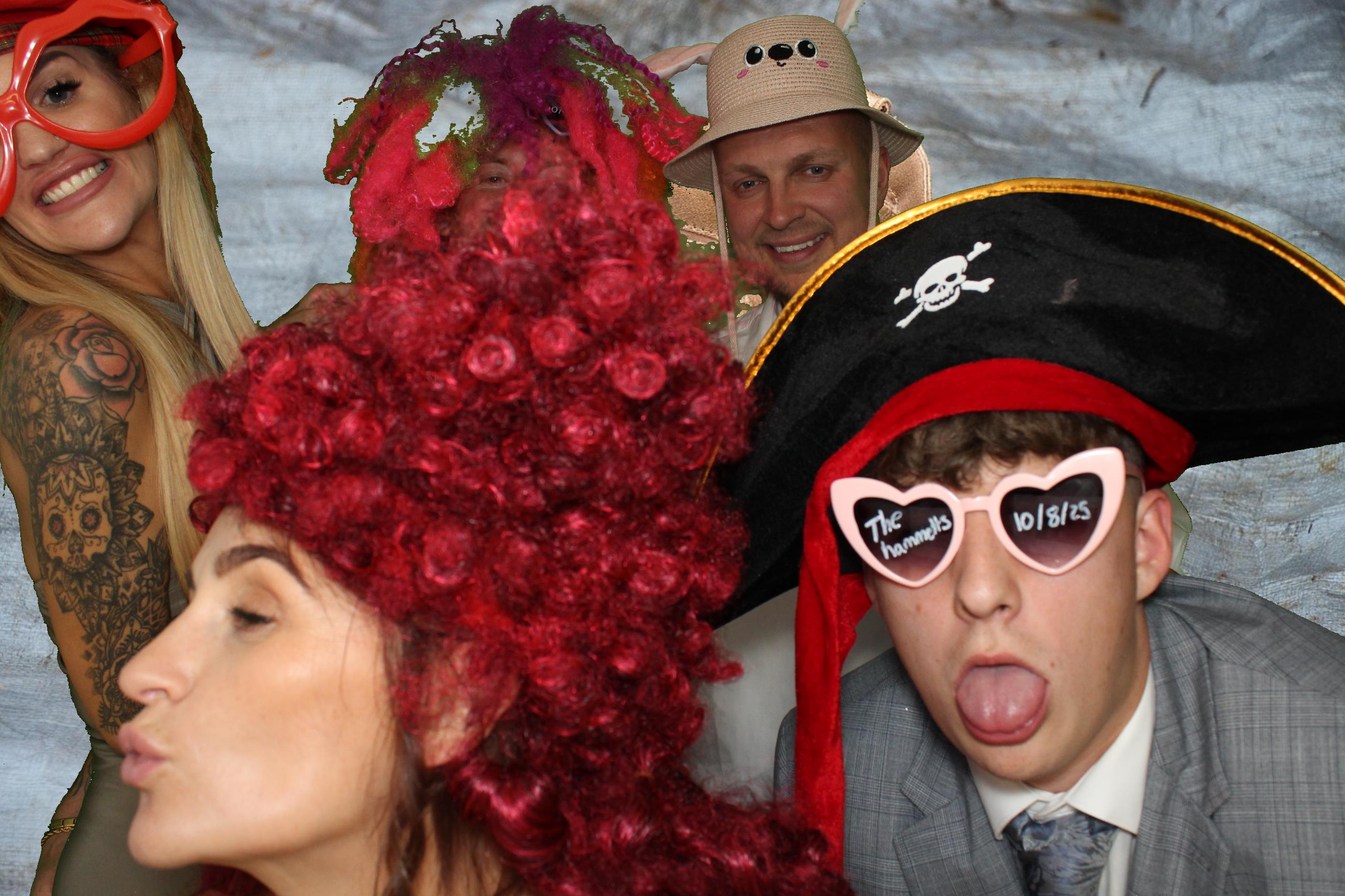 Bethany & Daniel | View more photos from the event at gallery.omegaphotobooths.co.uk/u/Omega-Photobooths/Bethany-Daniel