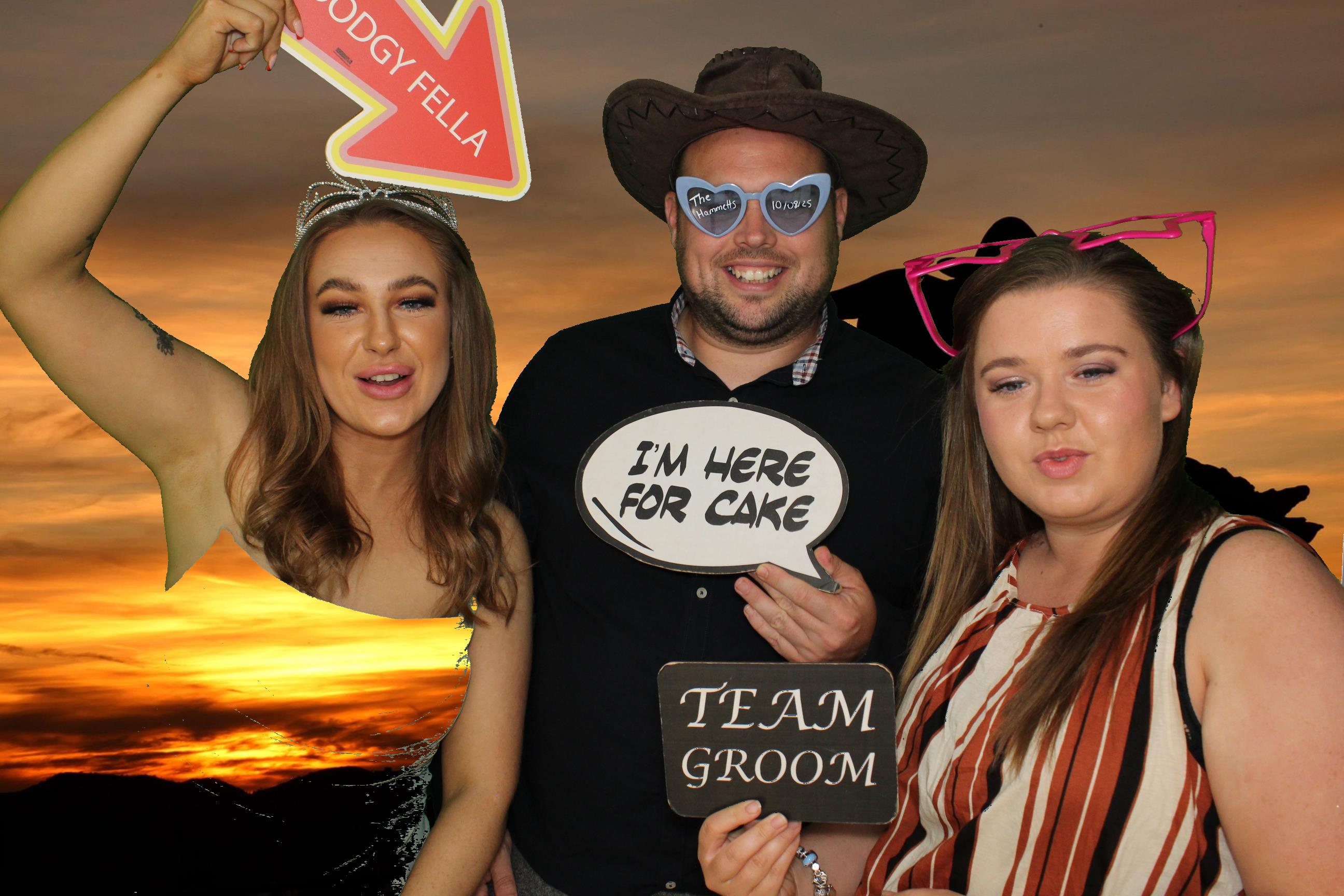 Bethany & Daniel | View more photos from the event at gallery.omegaphotobooths.co.uk/u/Omega-Photobooths/Bethany-Daniel