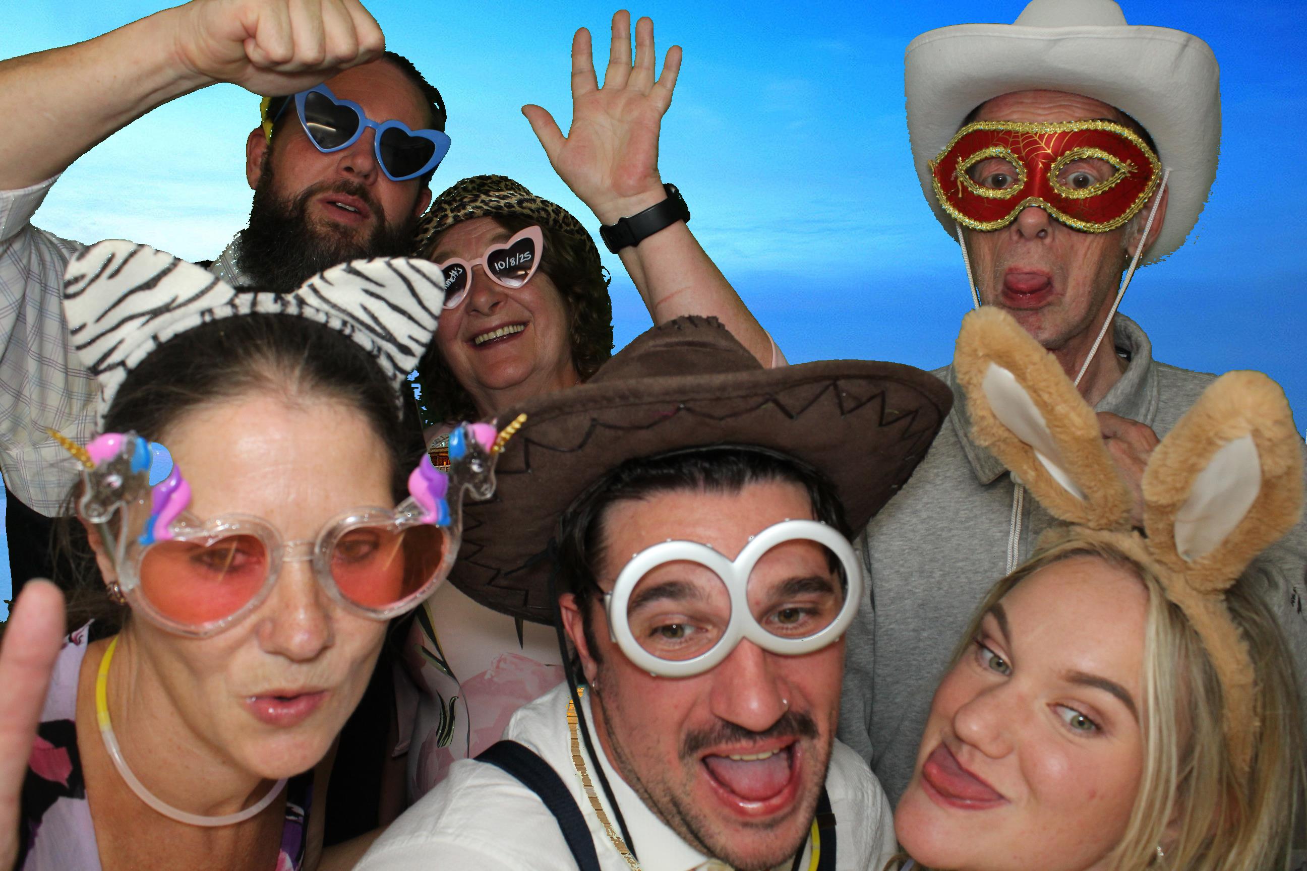 Bethany & Daniel | View more photos from the event at gallery.omegaphotobooths.co.uk/u/Omega-Photobooths/Bethany-Daniel