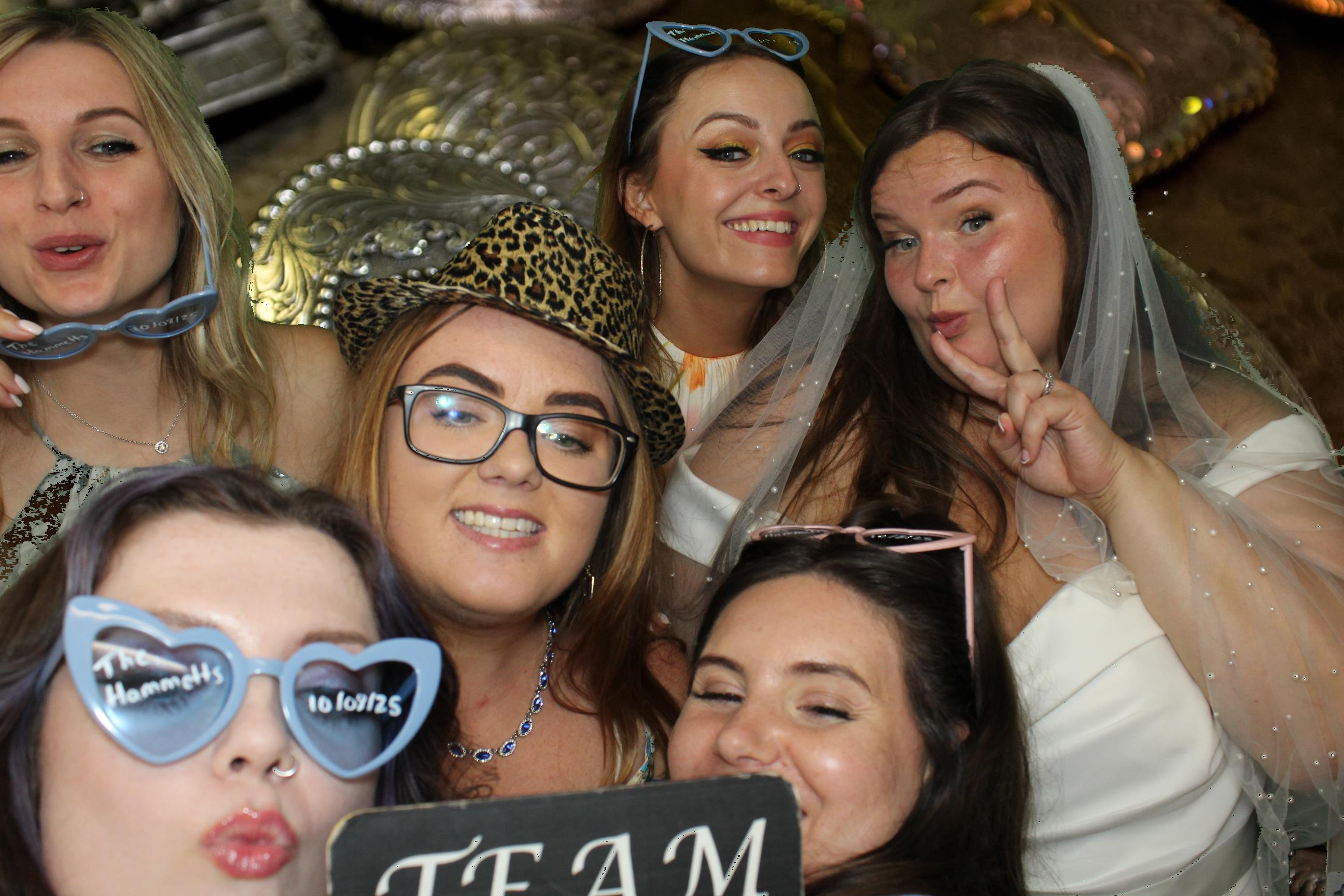 Bethany & Daniel | View more photos from the event at gallery.omegaphotobooths.co.uk/u/Omega-Photobooths/Bethany-Daniel