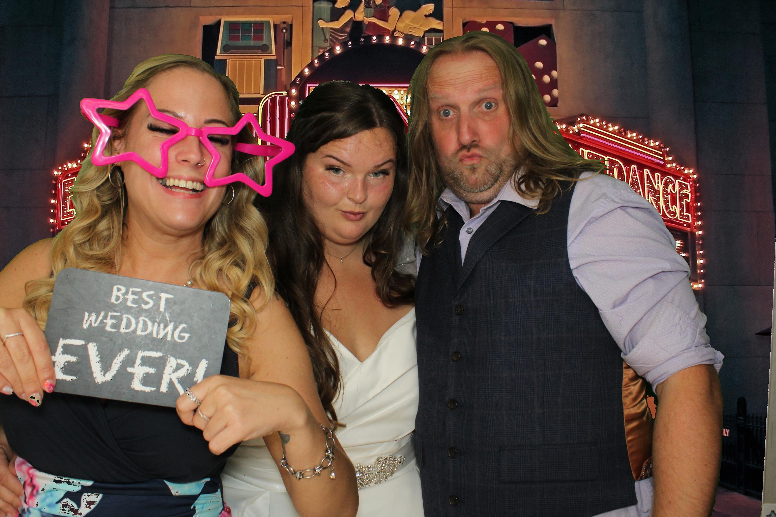 Bethany & Daniel | View more photos from the event at gallery.omegaphotobooths.co.uk/u/Omega-Photobooths/Bethany-Daniel