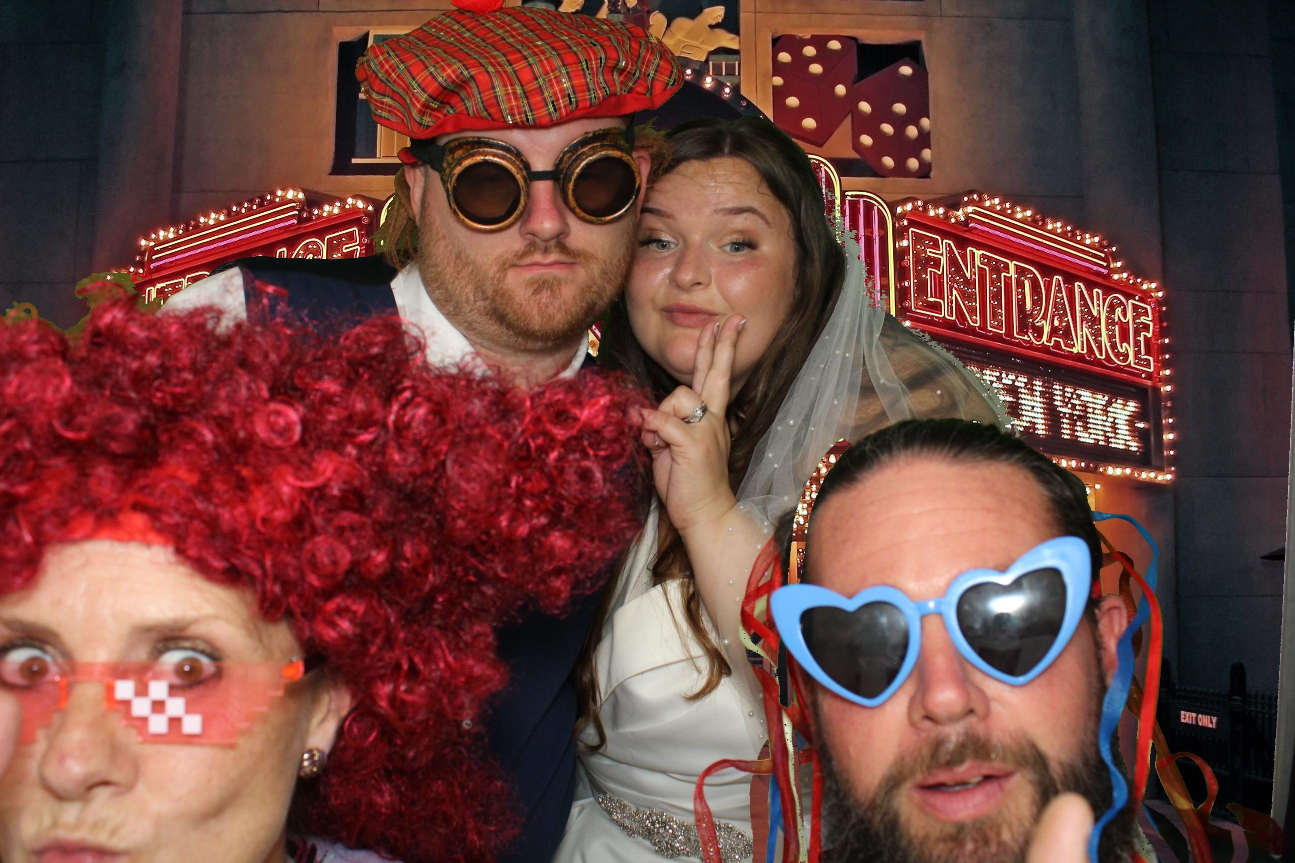 Bethany & Daniel | View more photos from the event at gallery.omegaphotobooths.co.uk/u/Omega-Photobooths/Bethany-Daniel