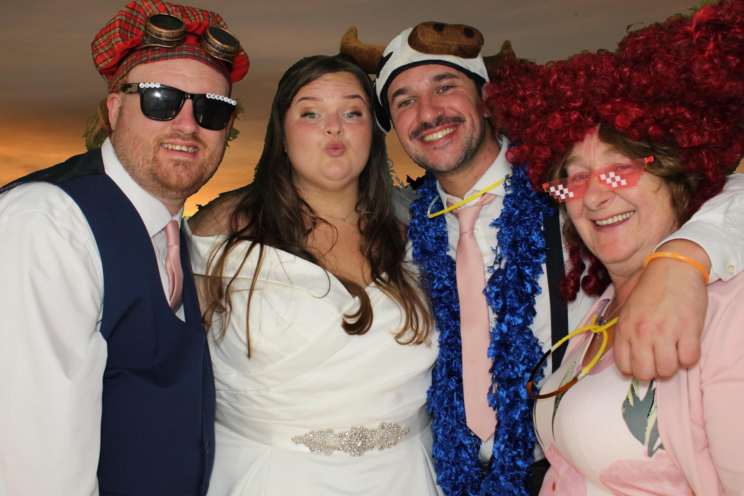 Bethany & Daniel | View more photos from the event at gallery.omegaphotobooths.co.uk/u/Omega-Photobooths/Bethany-Daniel