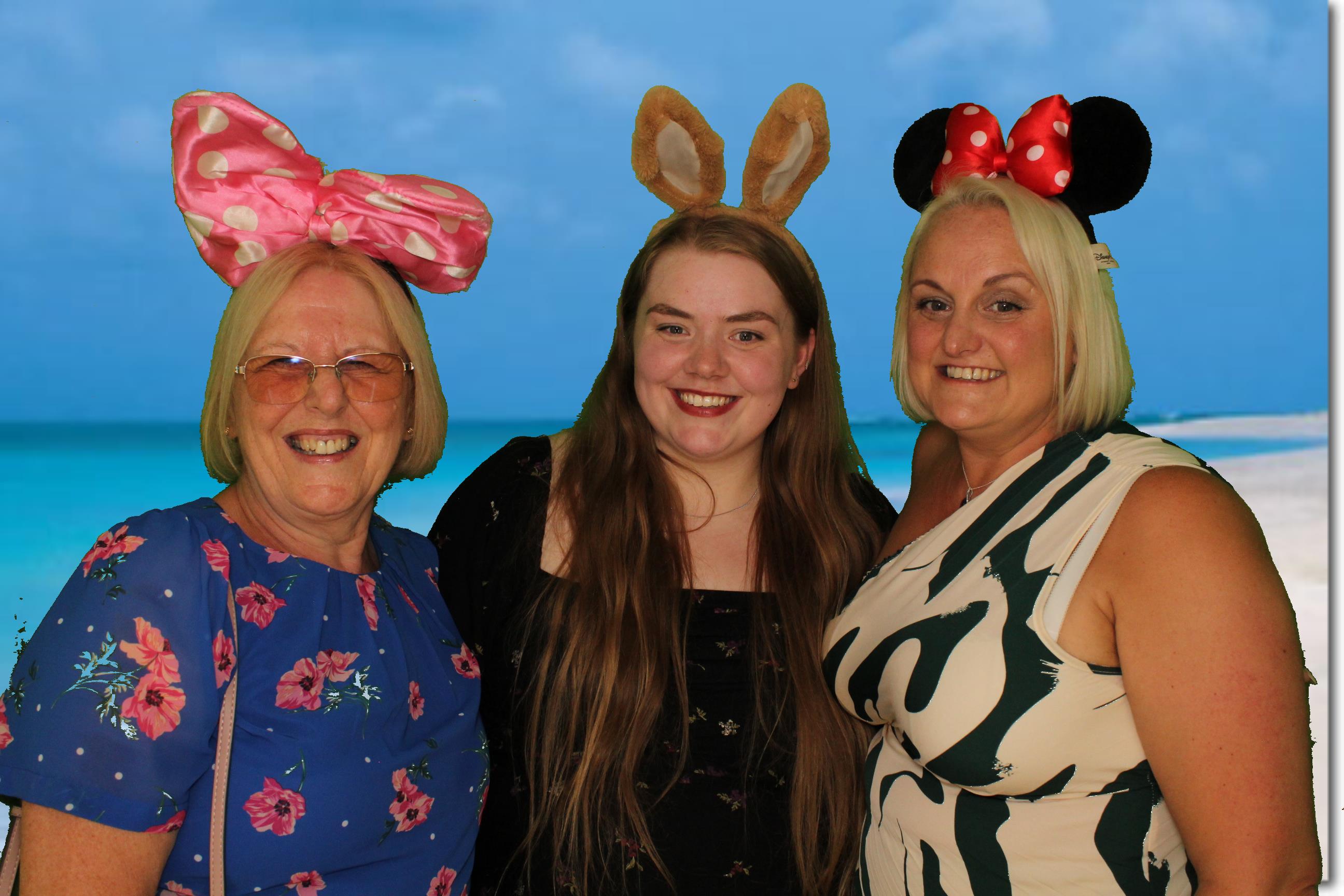 Danny & Laura's Wedding | View more photos from the event at gallery.omegaphotobooths.co.uk/u/Omega-Photobooths/Danny-Lauras-Wedding