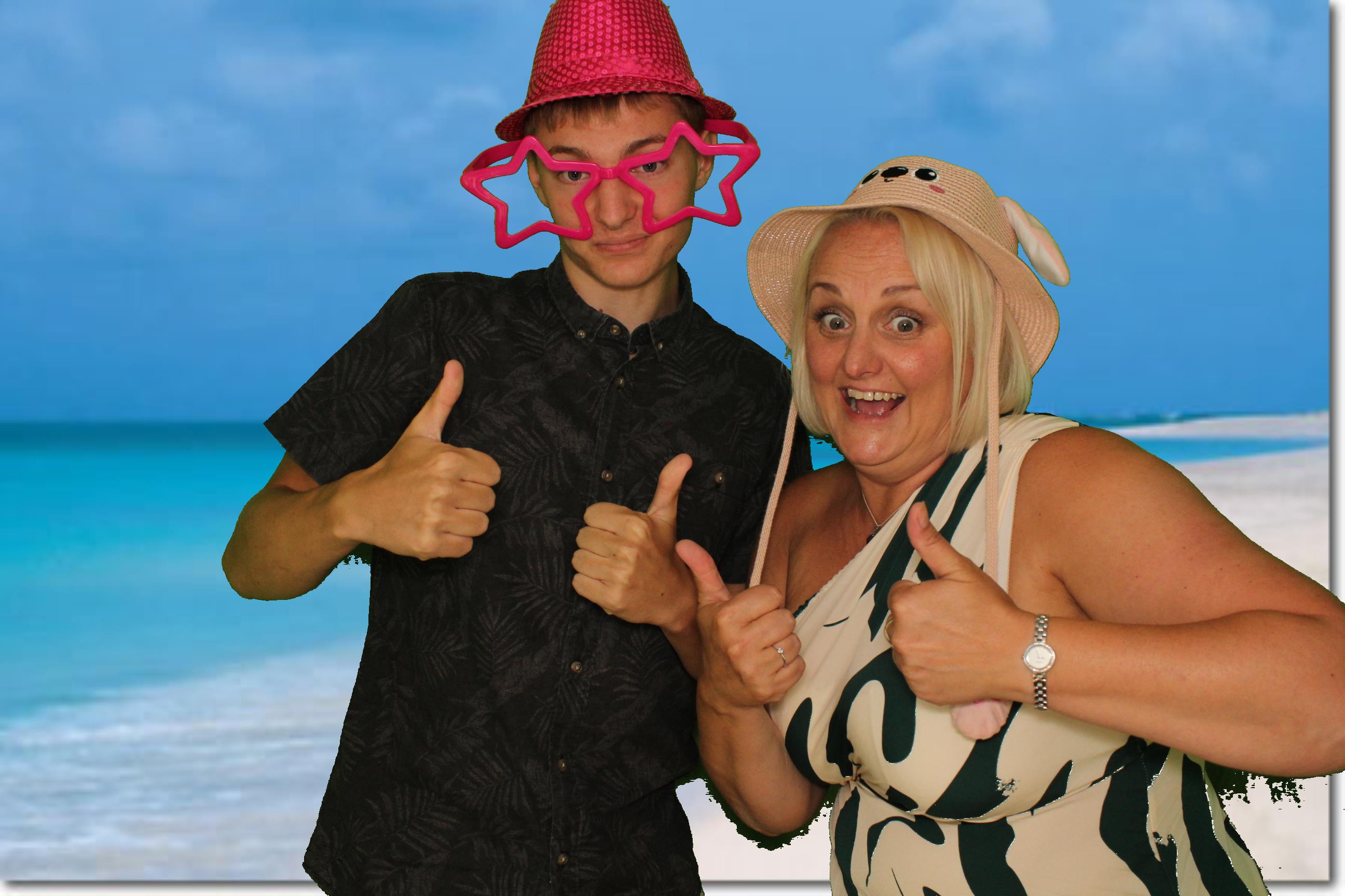 Danny & Laura's Wedding | View more photos from the event at gallery.omegaphotobooths.co.uk/u/Omega-Photobooths/Danny-Lauras-Wedding