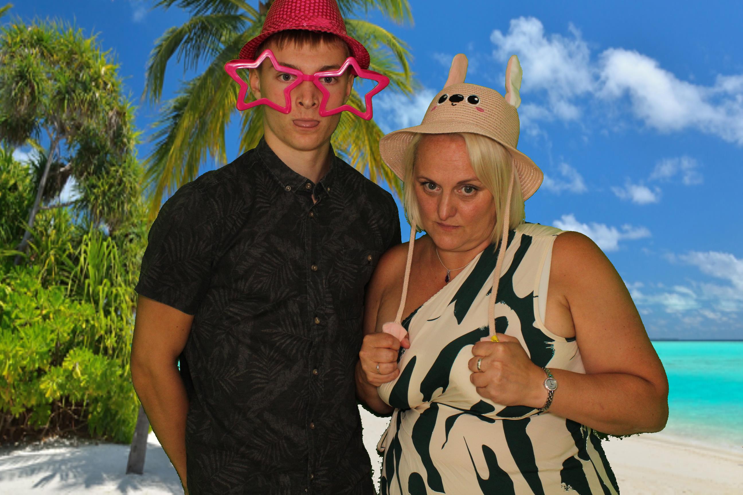 Danny & Laura's Wedding | View more photos from the event at gallery.omegaphotobooths.co.uk/u/Omega-Photobooths/Danny-Lauras-Wedding