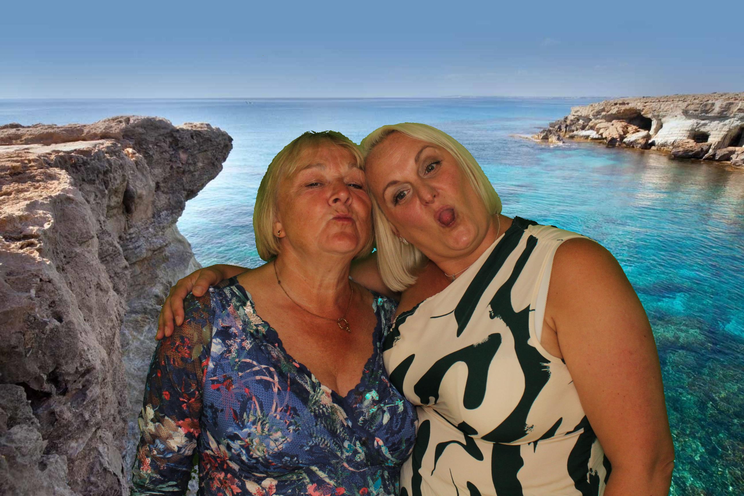 Danny & Laura's Wedding | View more photos from the event at gallery.omegaphotobooths.co.uk/u/Omega-Photobooths/Danny-Lauras-Wedding