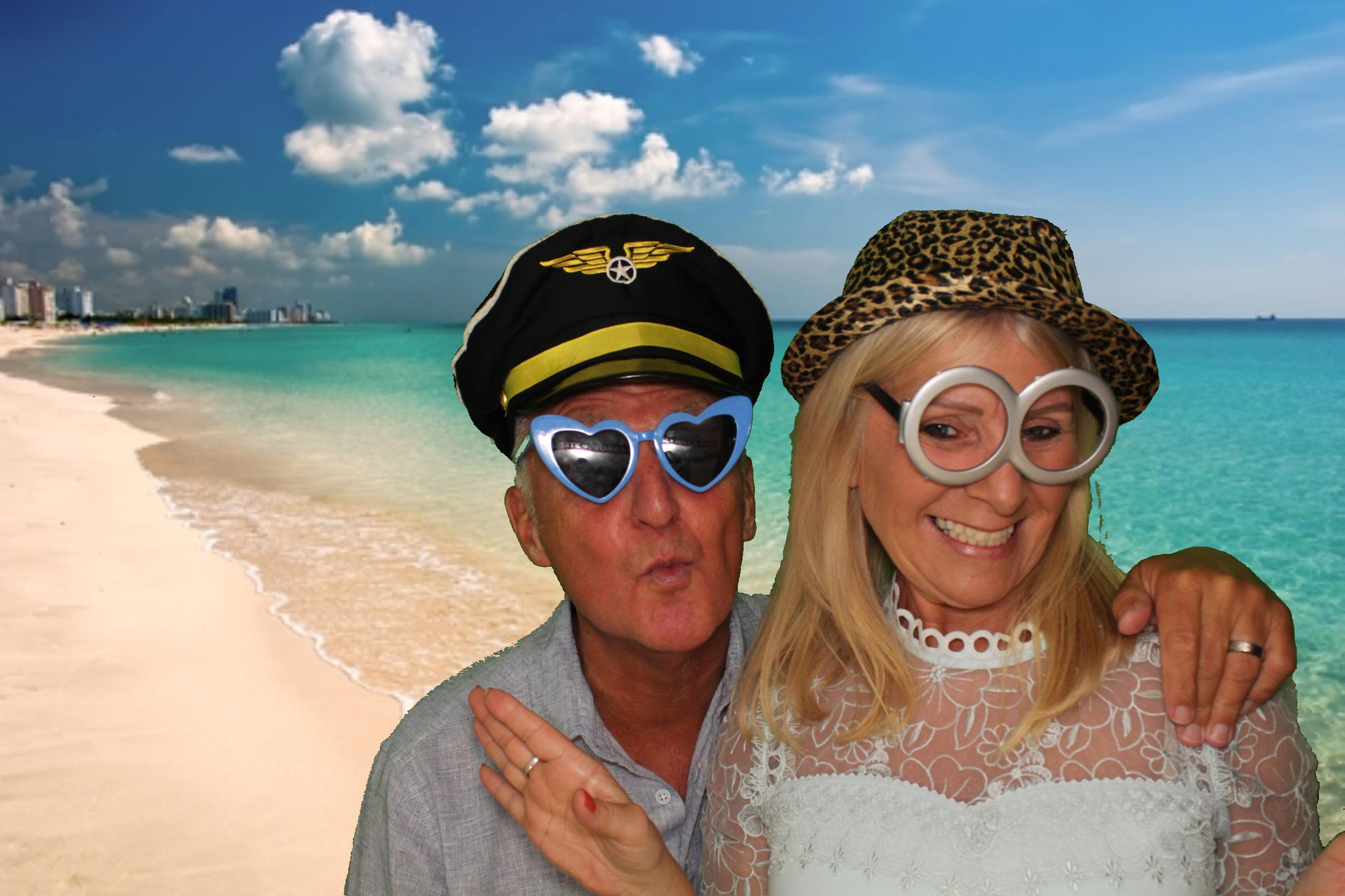 Danny & Laura's Wedding | View more photos from the event at gallery.omegaphotobooths.co.uk/u/Omega-Photobooths/Danny-Lauras-Wedding