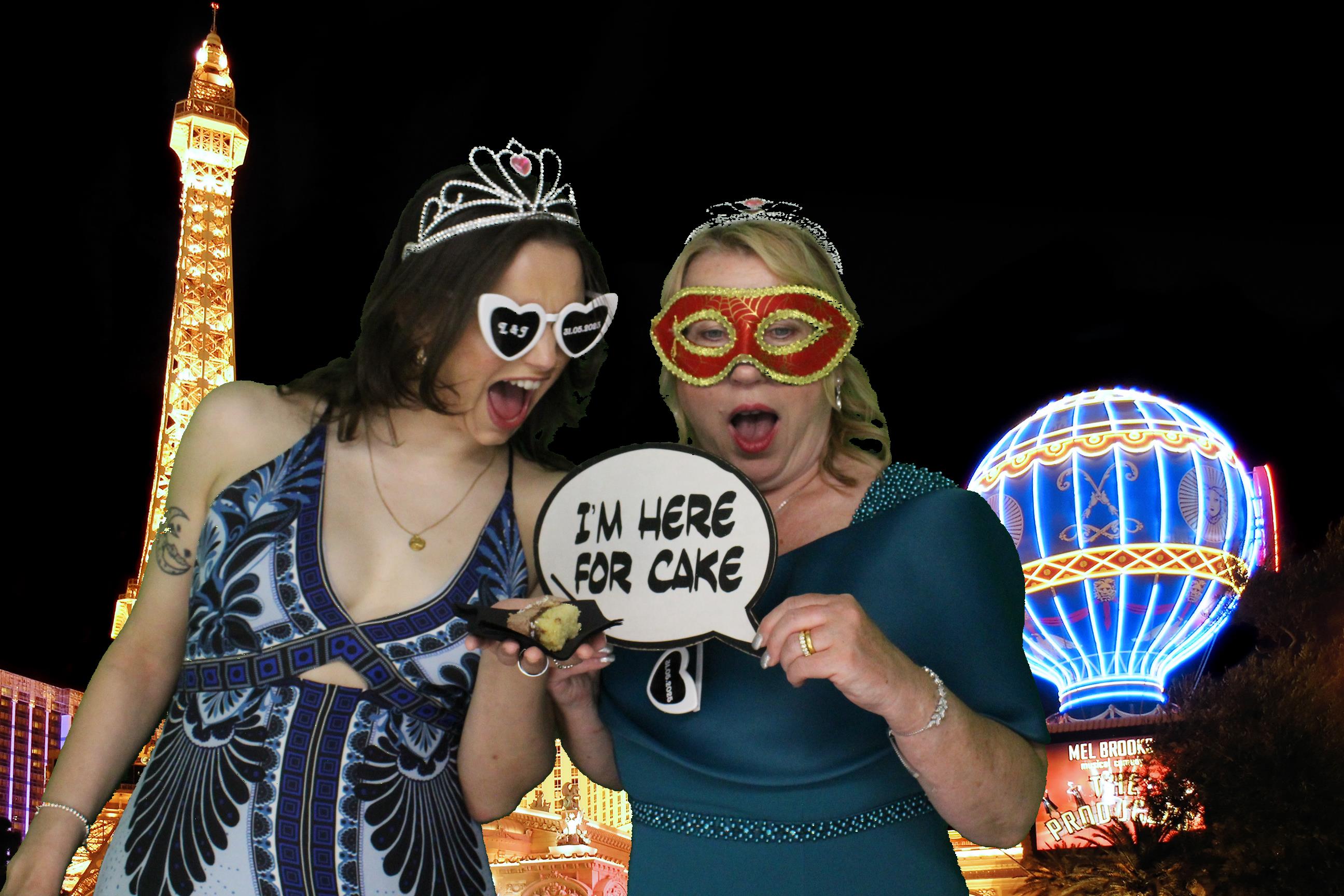 Lauren and Joe's Wedding | View more photos from the event at gallery.omegaphotobooths.co.uk/u/Omega-Photobooths/Lauren-and-Joes-Wedding