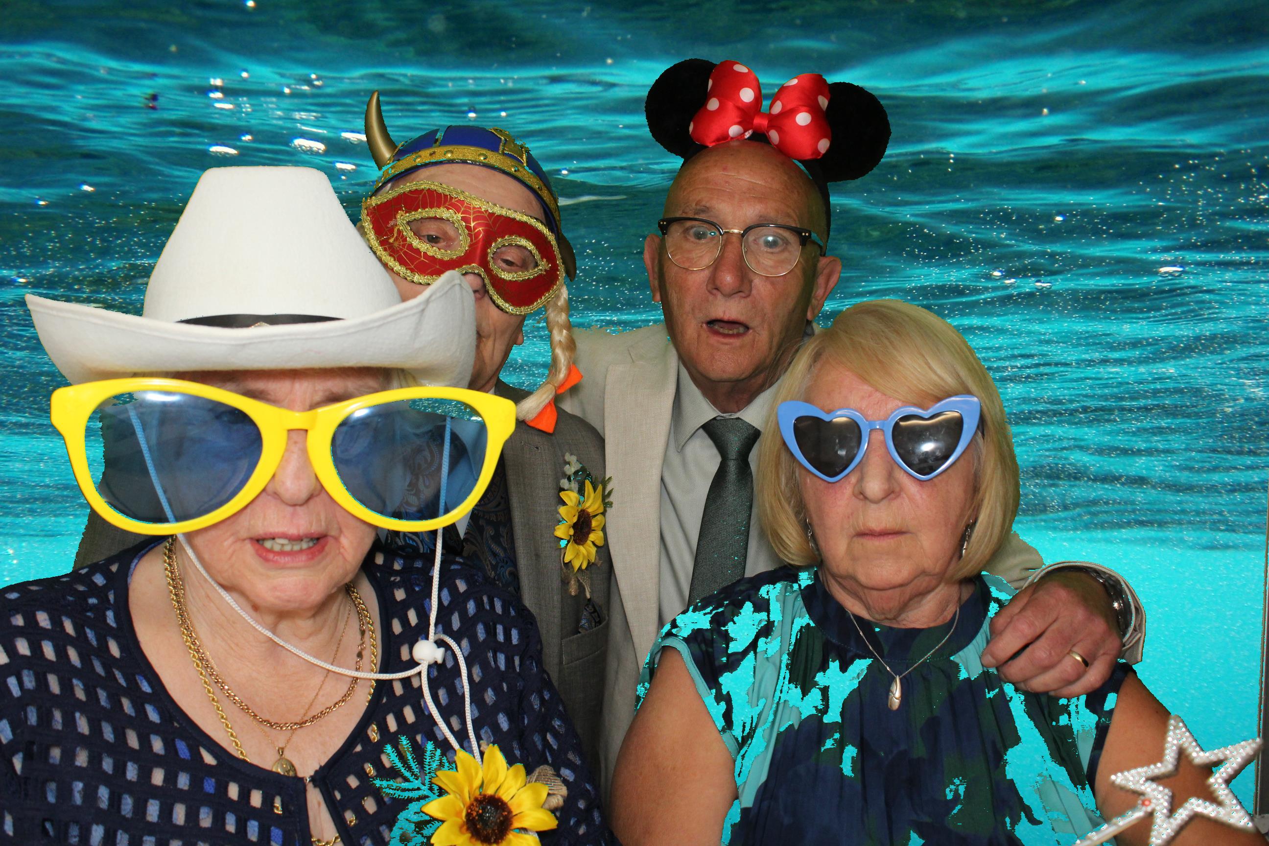 Mega & Charlie | View more photos from the event at gallery.omegaphotobooths.co.uk/u/Omega-Photobooths/Mega-Charlie