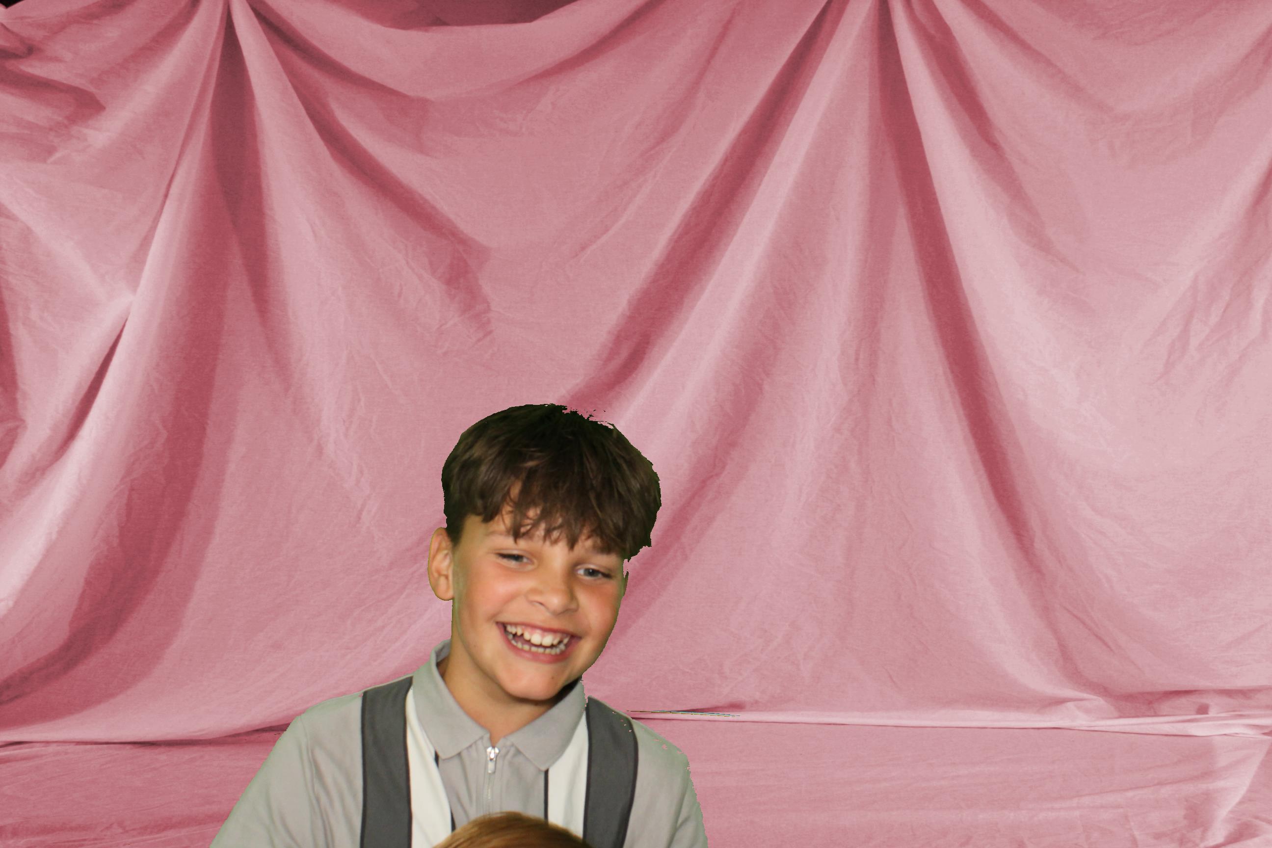 Sam & Ellie | View more photos from the event at gallery.omegaphotobooths.co.uk/u/Omega-Photobooths/Sam-Ellie