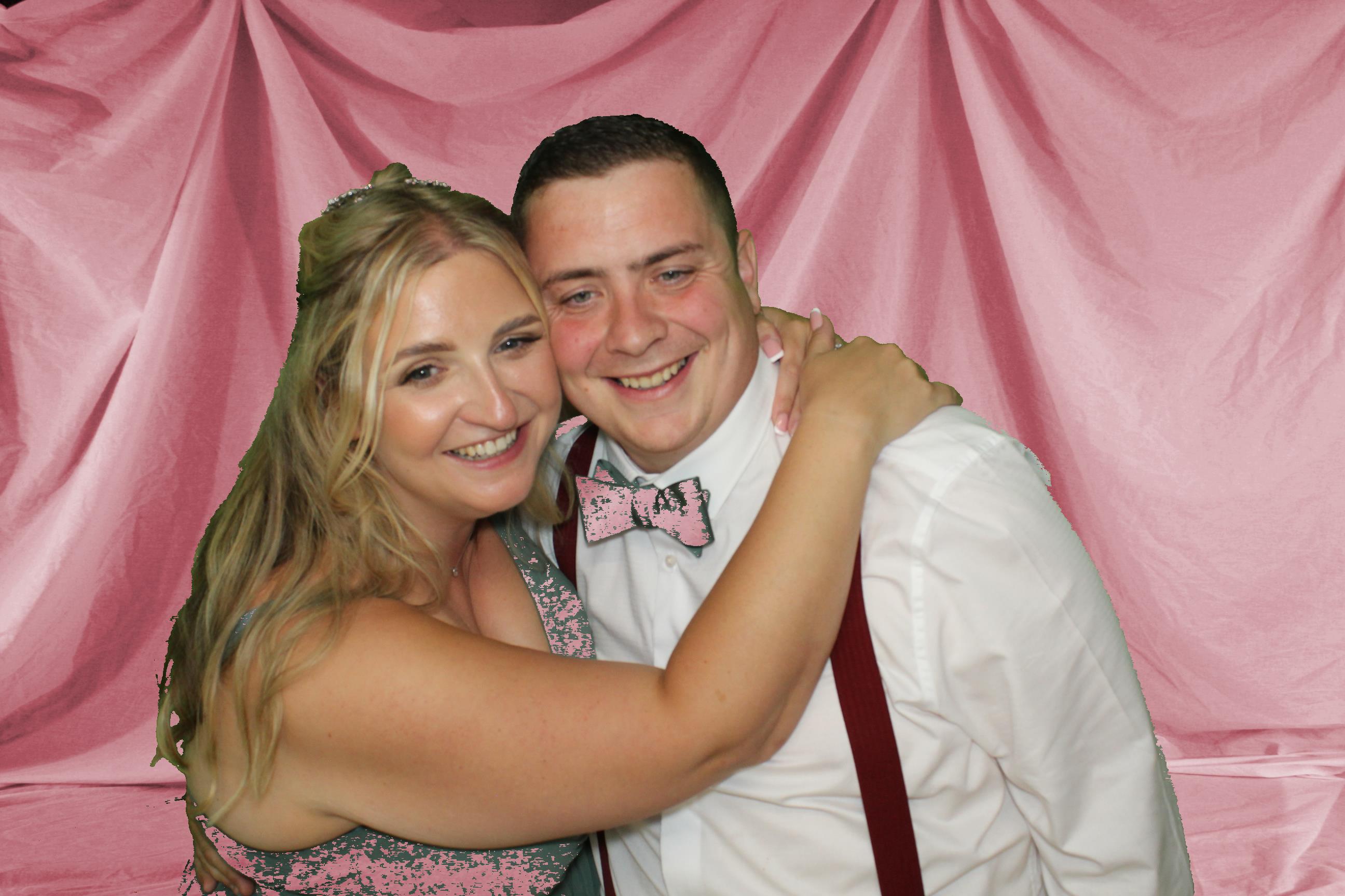 Sam & Ellie | View more photos from the event at gallery.omegaphotobooths.co.uk/u/Omega-Photobooths/Sam-Ellie