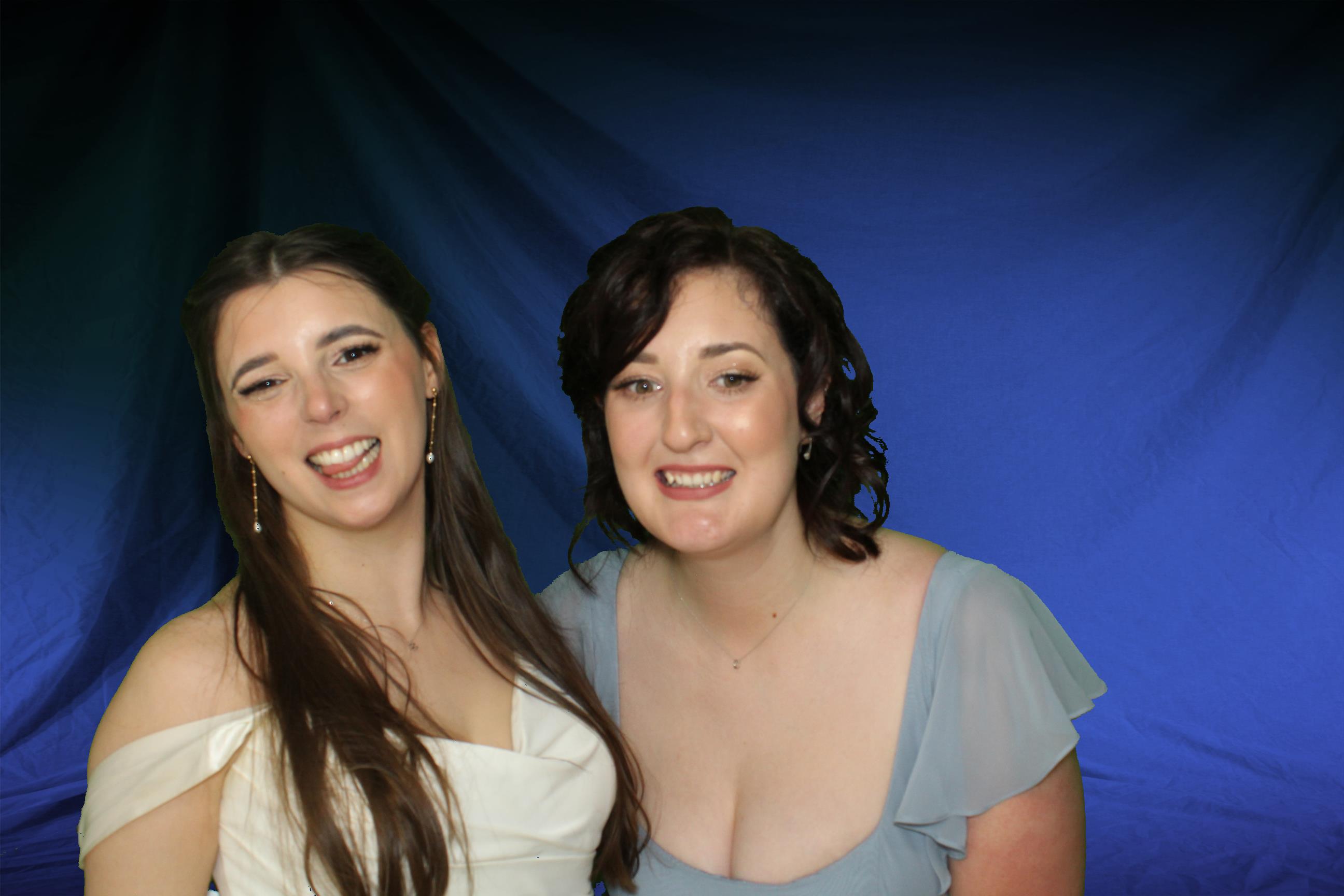 Sam & Ellie | View more photos from the event at gallery.omegaphotobooths.co.uk/u/Omega-Photobooths/Sam-Ellie