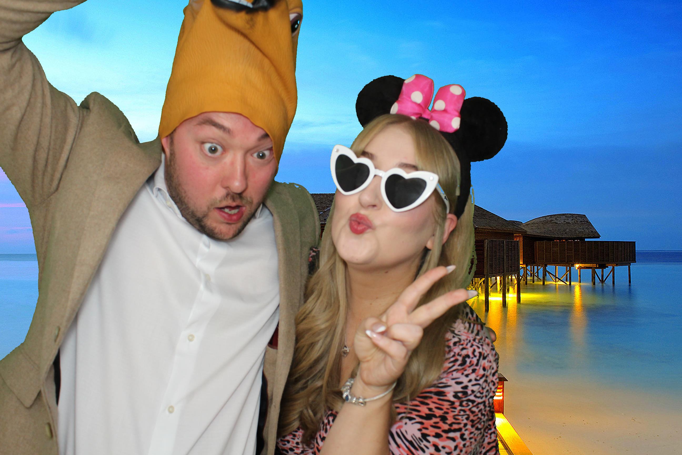 Sam & Ellie | View more photos from the event at gallery.omegaphotobooths.co.uk/u/Omega-Photobooths/Sam-Ellie