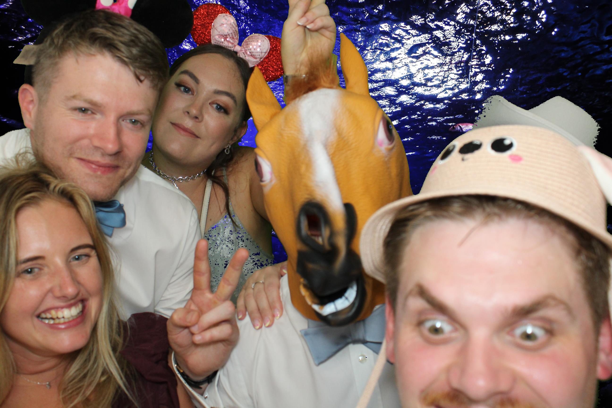 Sam & Ellie | View more photos from the event at gallery.omegaphotobooths.co.uk/u/Omega-Photobooths/Sam-Ellie