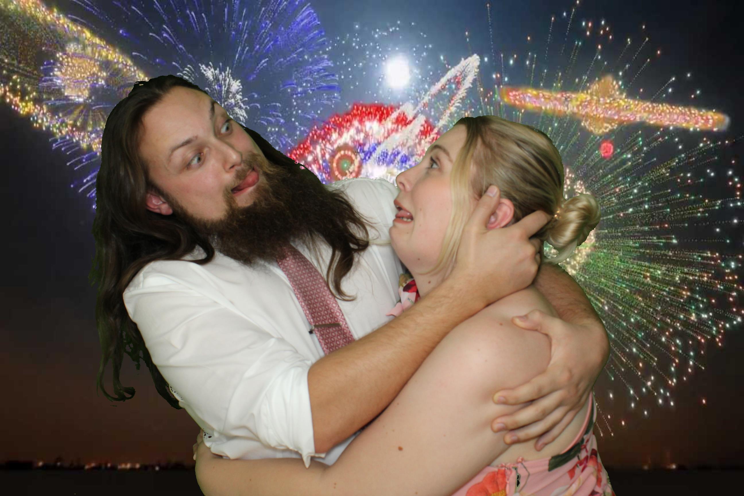 Sam & Ellie | View more photos from the event at gallery.omegaphotobooths.co.uk/u/Omega-Photobooths/Sam-Ellie