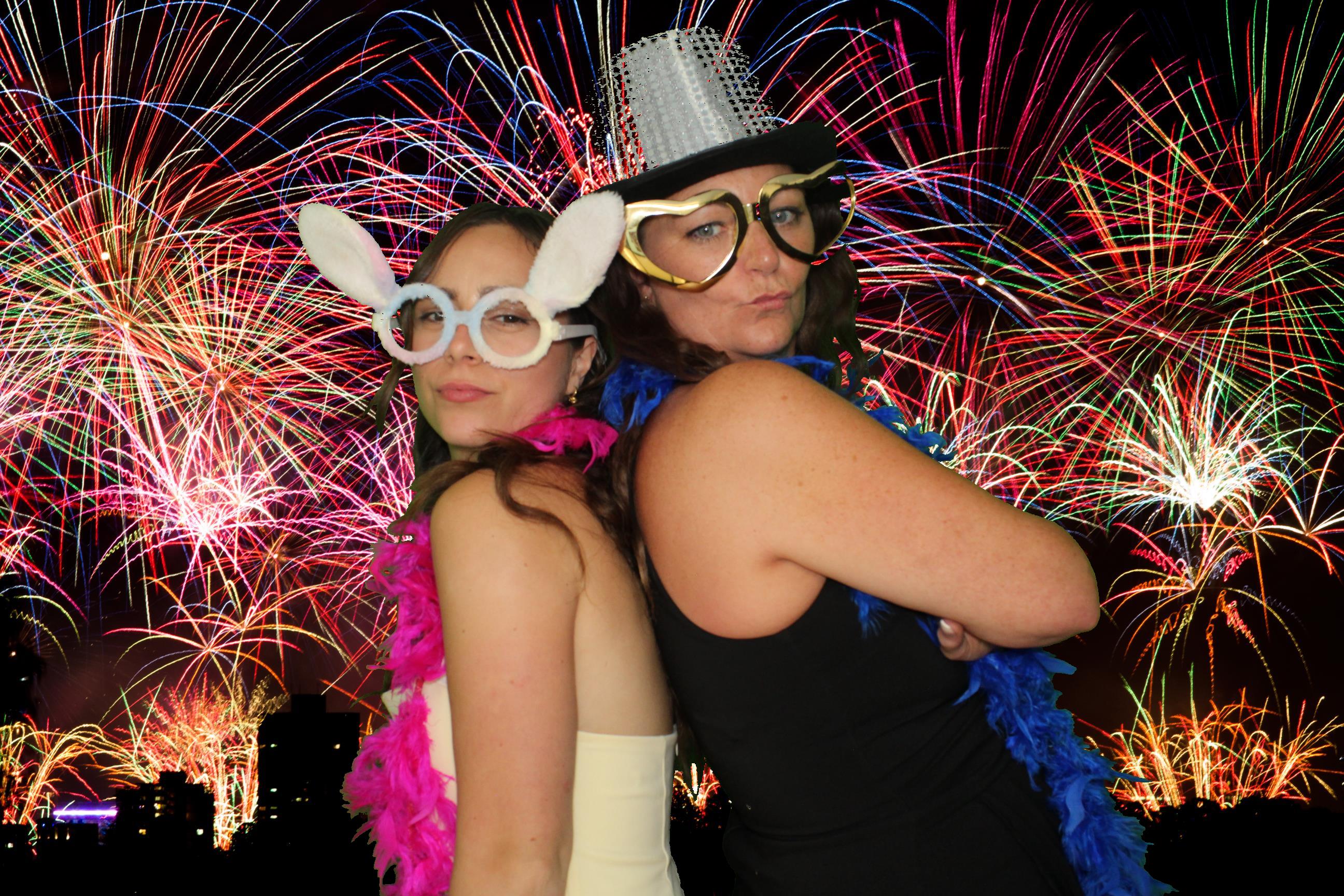 Sam & Ellie | View more photos from the event at gallery.omegaphotobooths.co.uk/u/Omega-Photobooths/Sam-Ellie