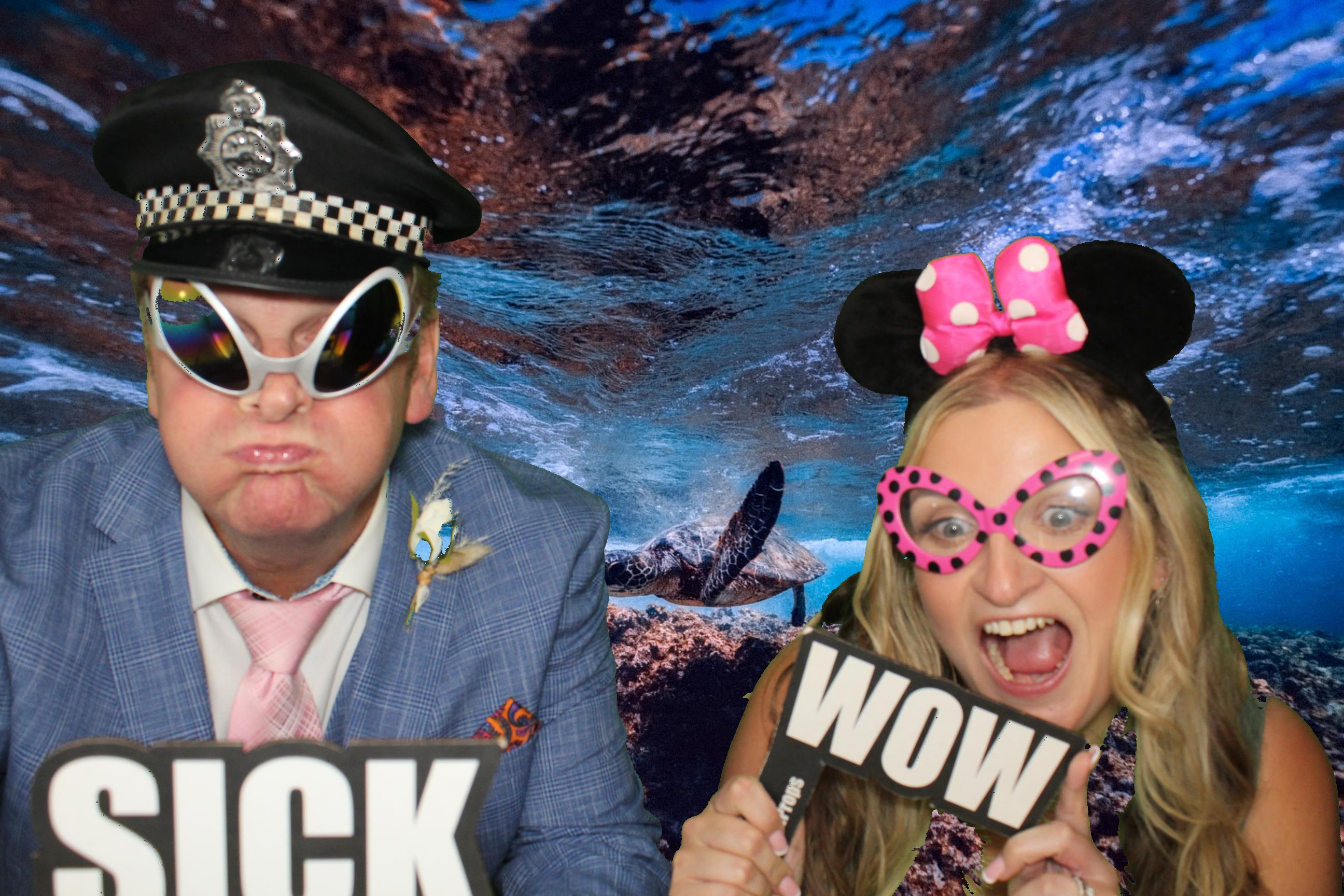 Sam & Ellie | View more photos from the event at gallery.omegaphotobooths.co.uk/u/Omega-Photobooths/Sam-Ellie
