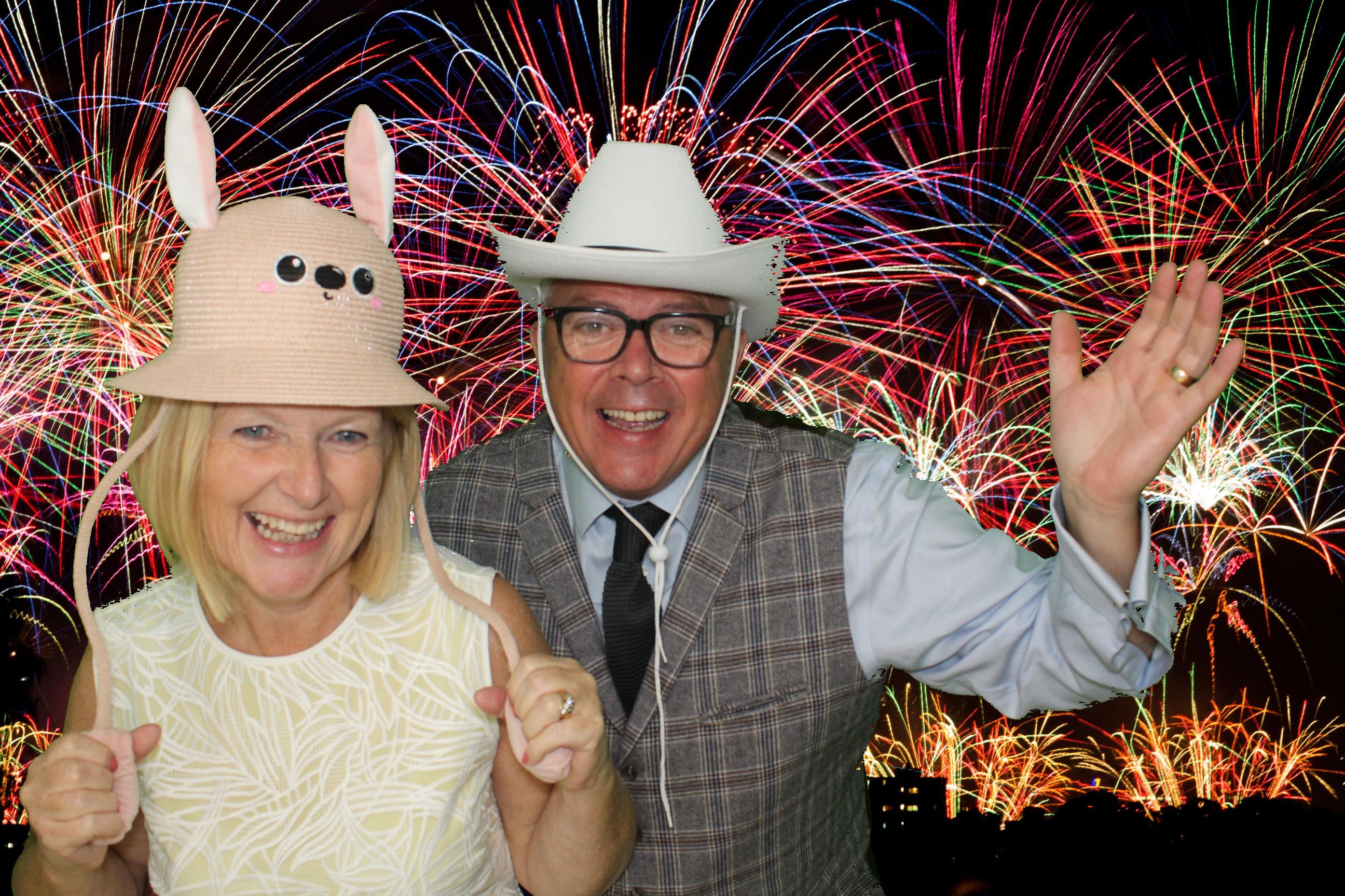Sam & Ellie | View more photos from the event at gallery.omegaphotobooths.co.uk/u/Omega-Photobooths/Sam-Ellie
