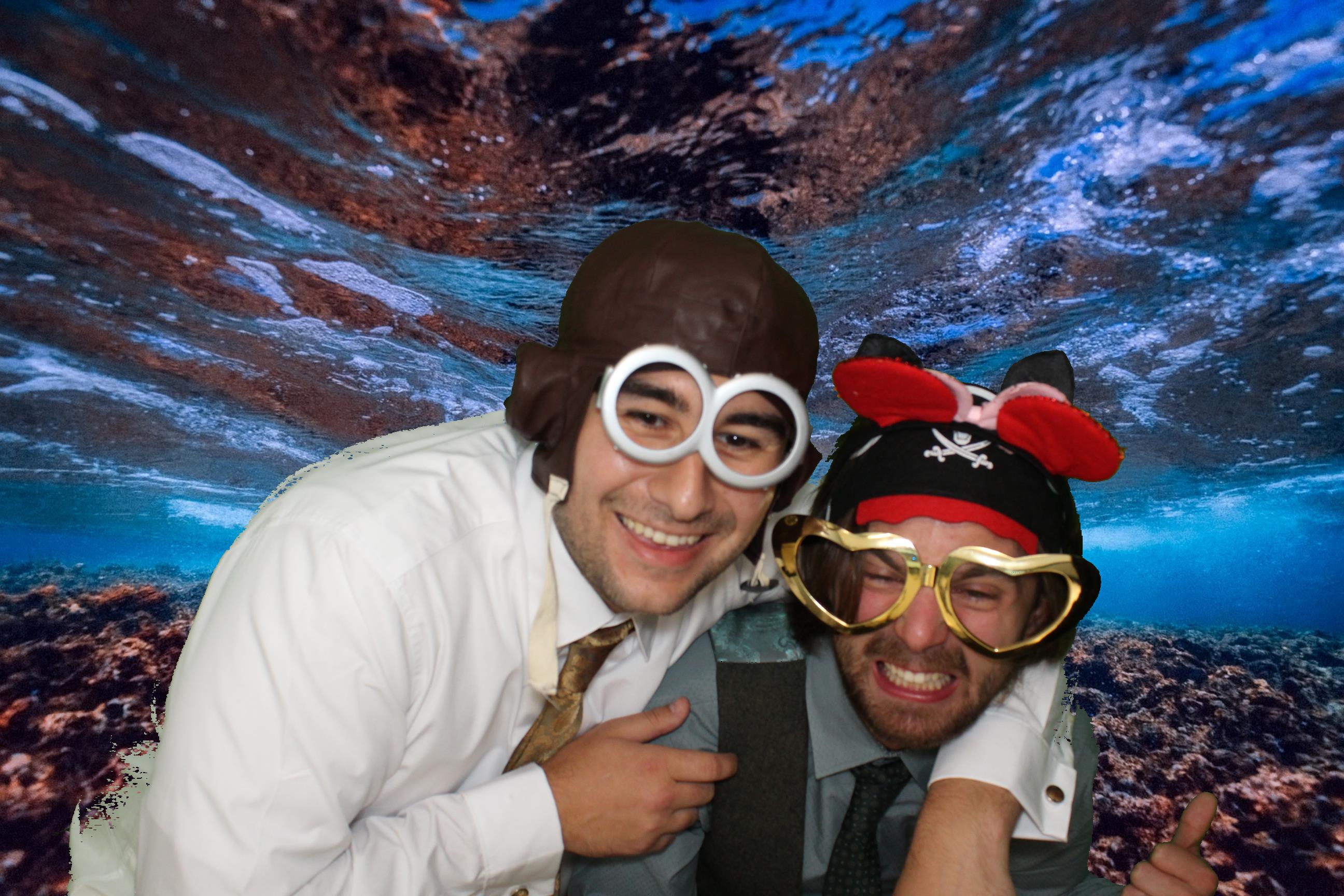 Sam & Ellie | View more photos from the event at gallery.omegaphotobooths.co.uk/u/Omega-Photobooths/Sam-Ellie