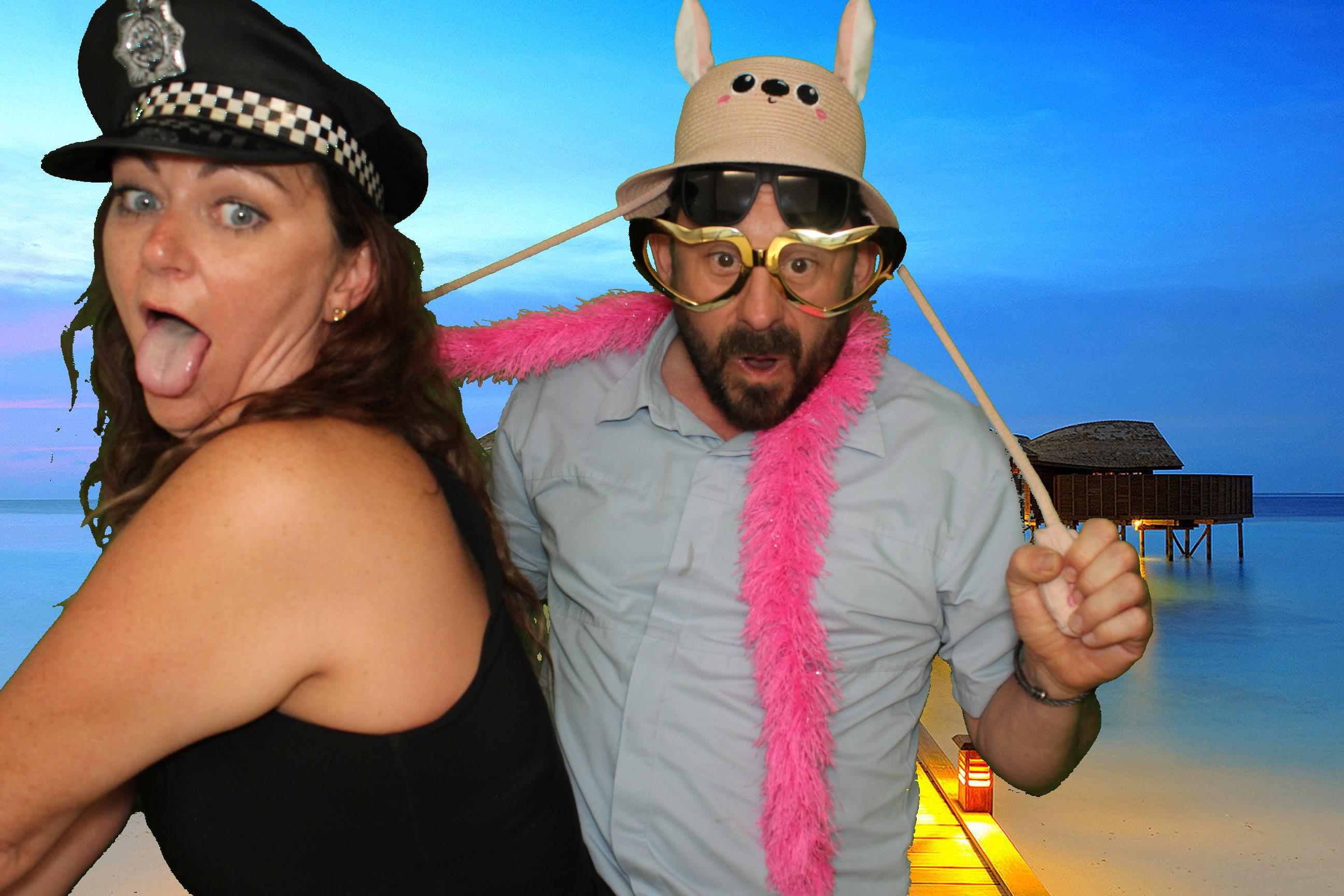 Sam & Ellie | View more photos from the event at gallery.omegaphotobooths.co.uk/u/Omega-Photobooths/Sam-Ellie