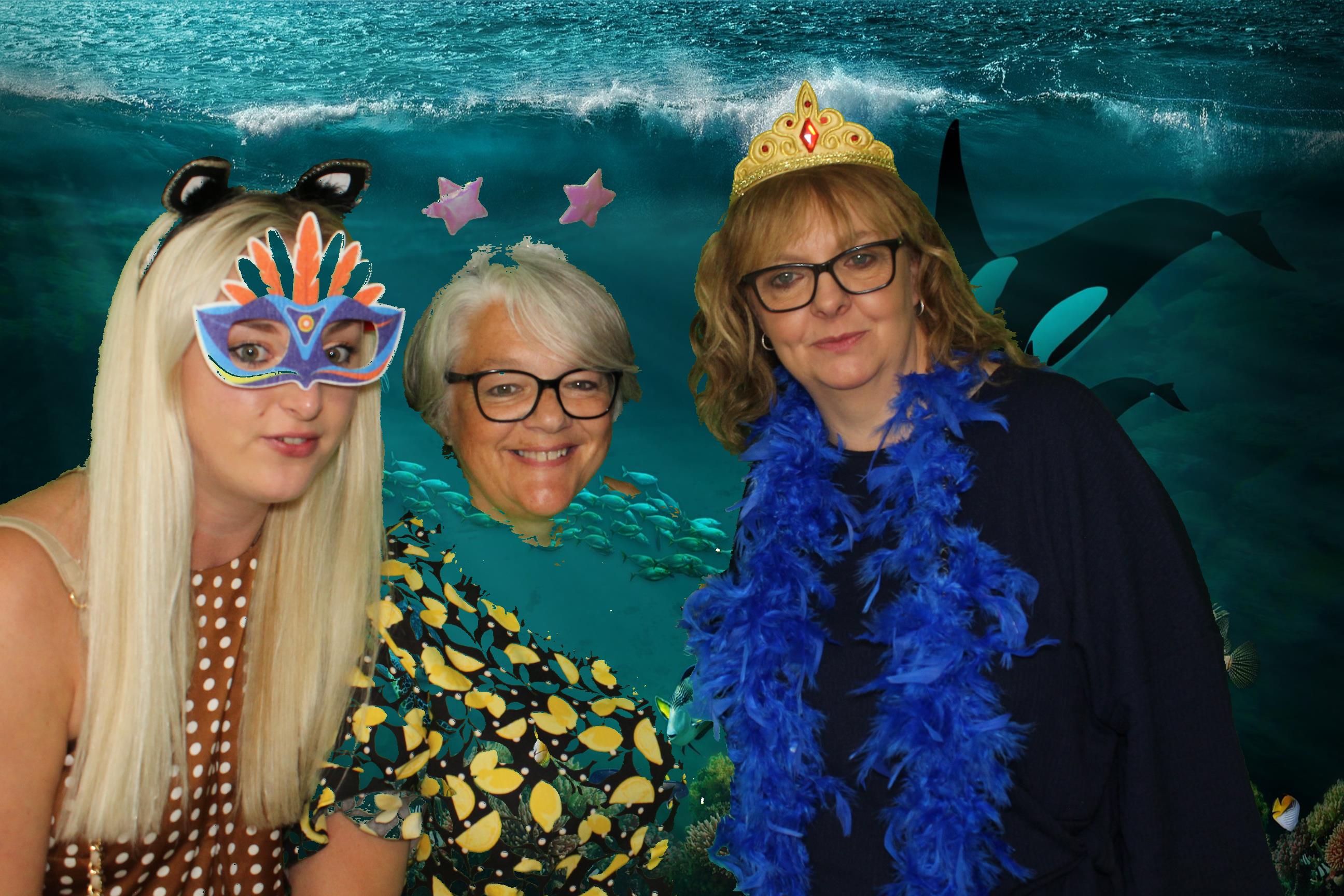 Sam & Ellie | View more photos from the event at gallery.omegaphotobooths.co.uk/u/Omega-Photobooths/Sam-Ellie