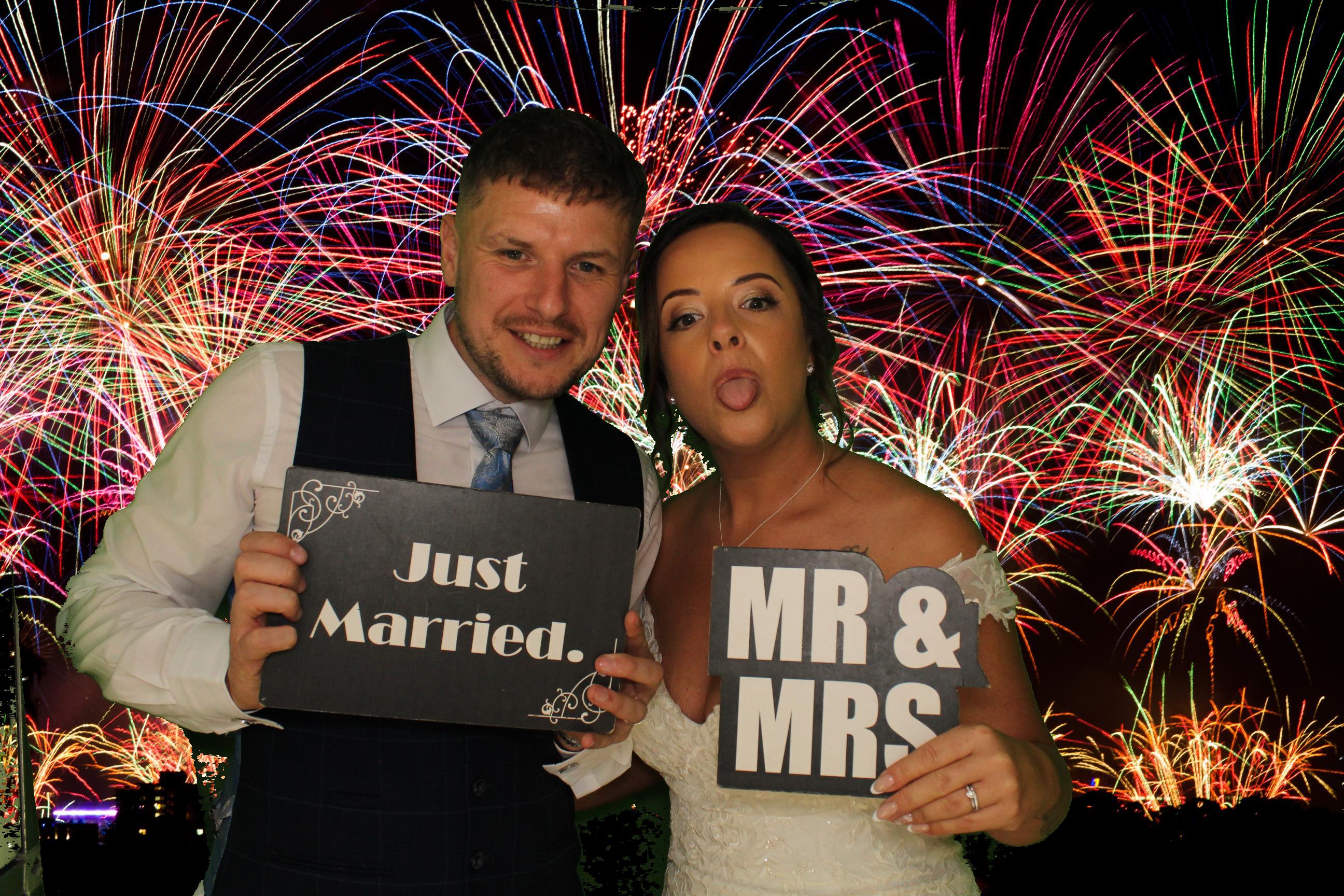 Sarah & James Wedding | View more photos from the event at gallery.omegaphotobooths.co.uk/u/Omega-Photobooths/Sarah-James-Wedding