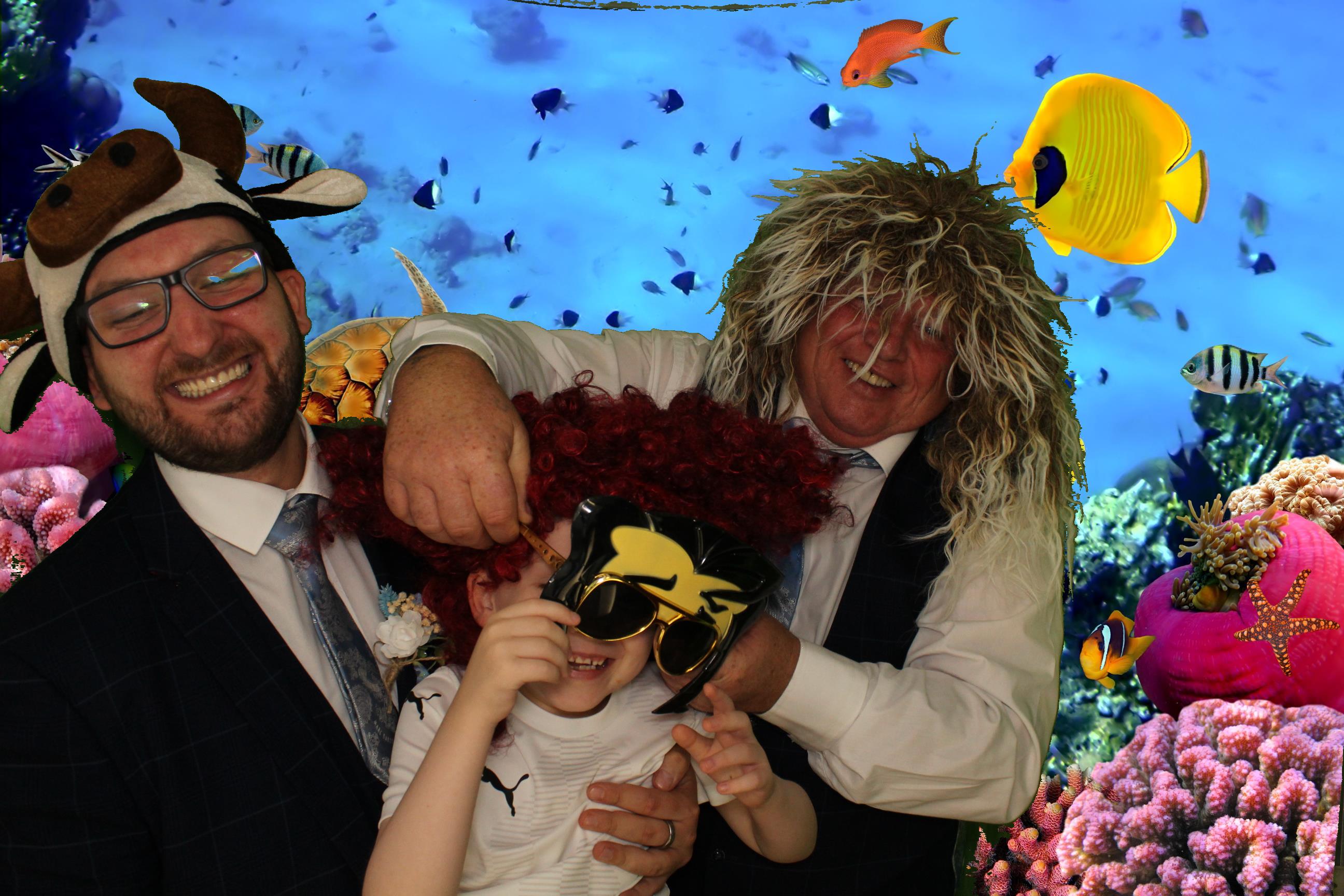 Sarah & James Wedding | View more photos from the event at gallery.omegaphotobooths.co.uk/u/Omega-Photobooths/Sarah-James-Wedding
