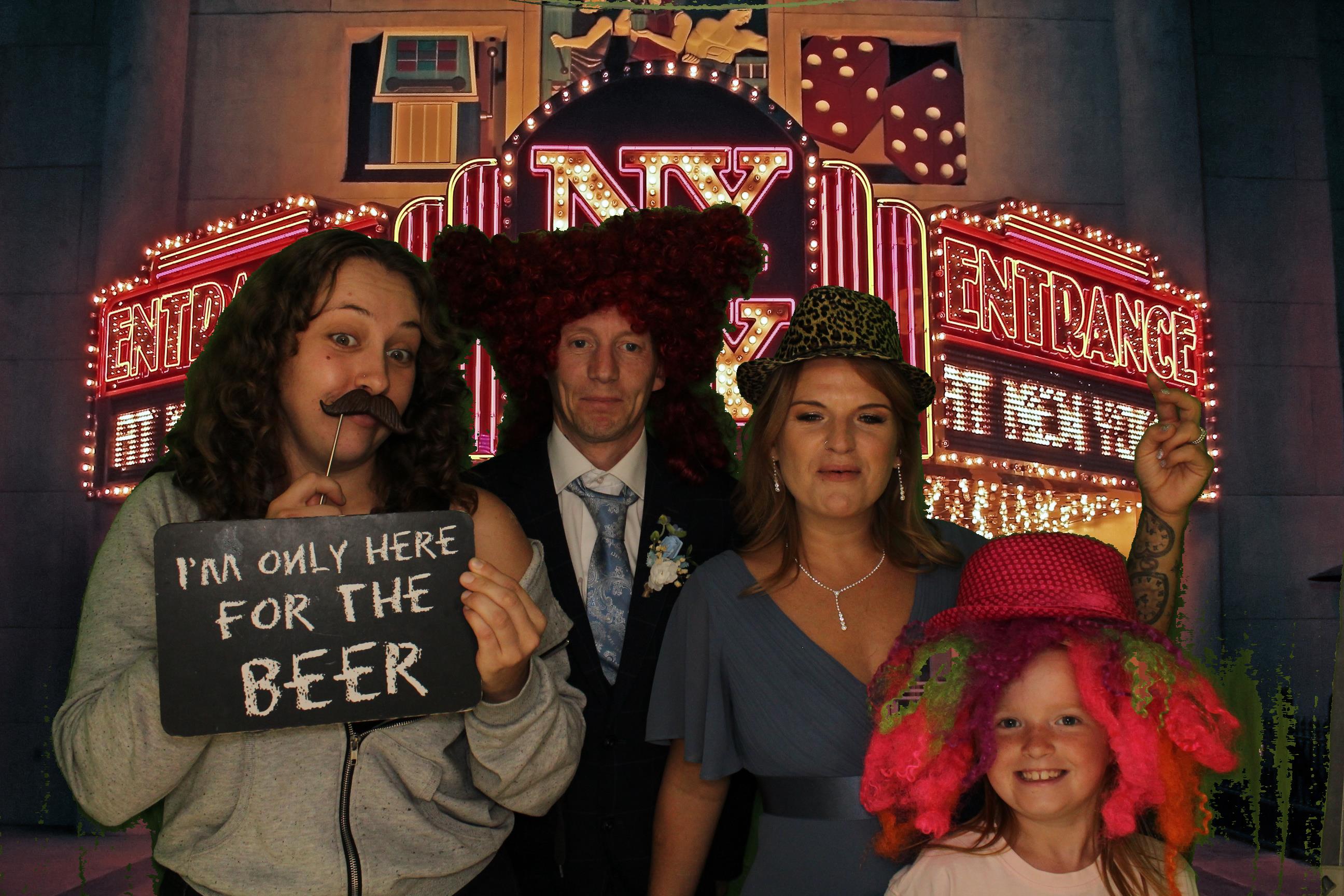 Sarah & James Wedding | View more photos from the event at gallery.omegaphotobooths.co.uk/u/Omega-Photobooths/Sarah-James-Wedding
