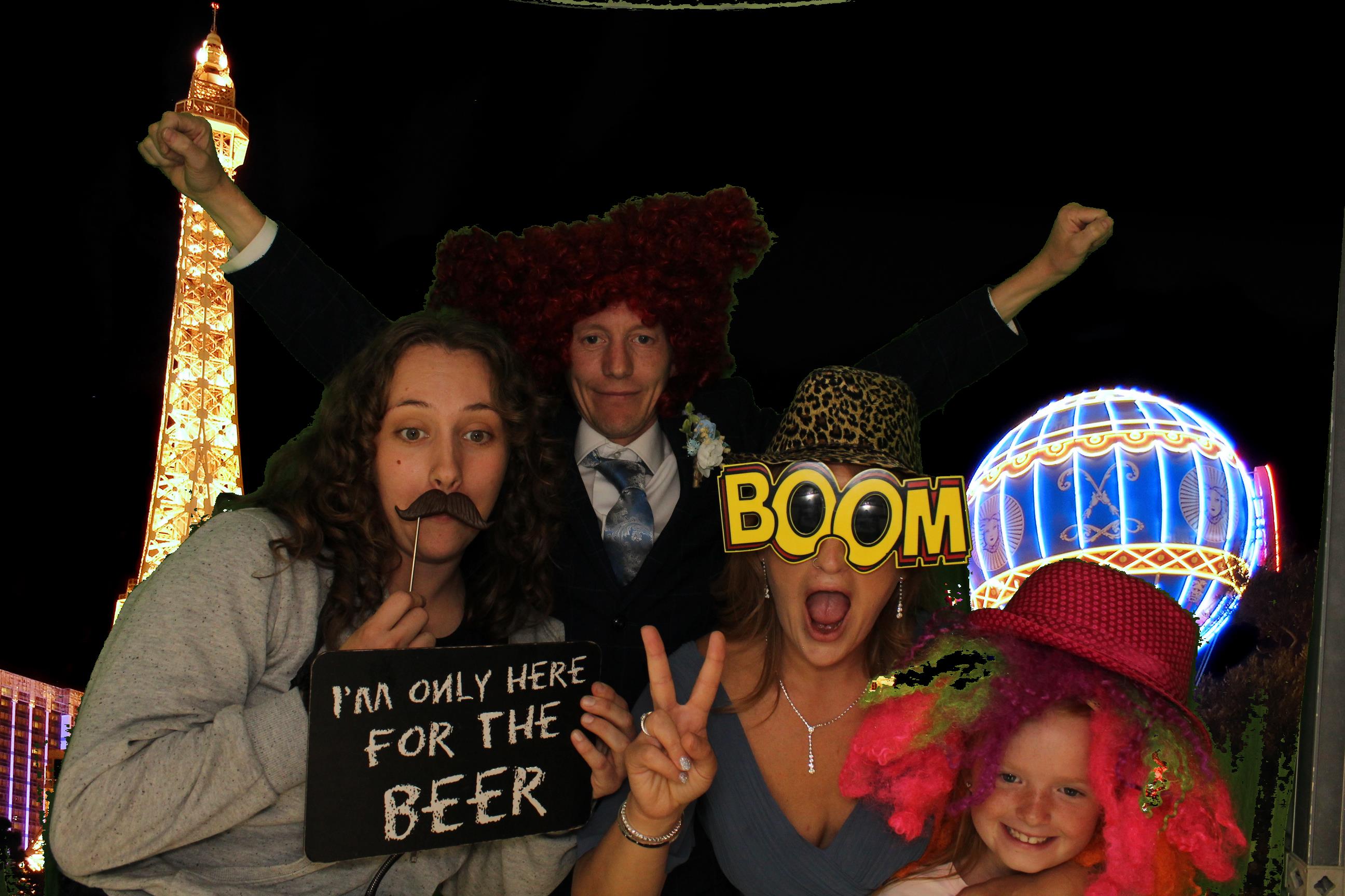 Sarah & James Wedding | View more photos from the event at gallery.omegaphotobooths.co.uk/u/Omega-Photobooths/Sarah-James-Wedding
