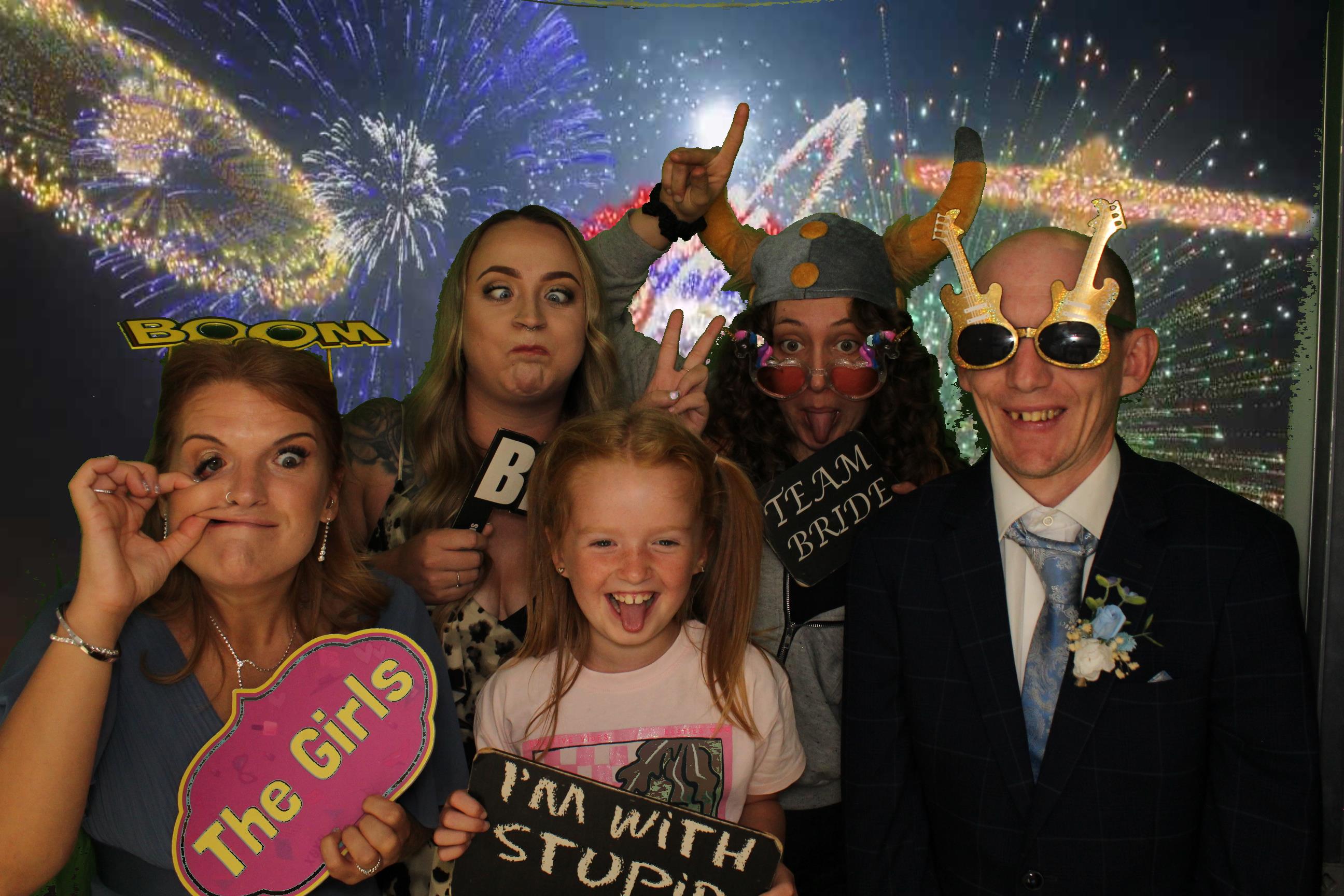 Sarah & James Wedding | View more photos from the event at gallery.omegaphotobooths.co.uk/u/Omega-Photobooths/Sarah-James-Wedding