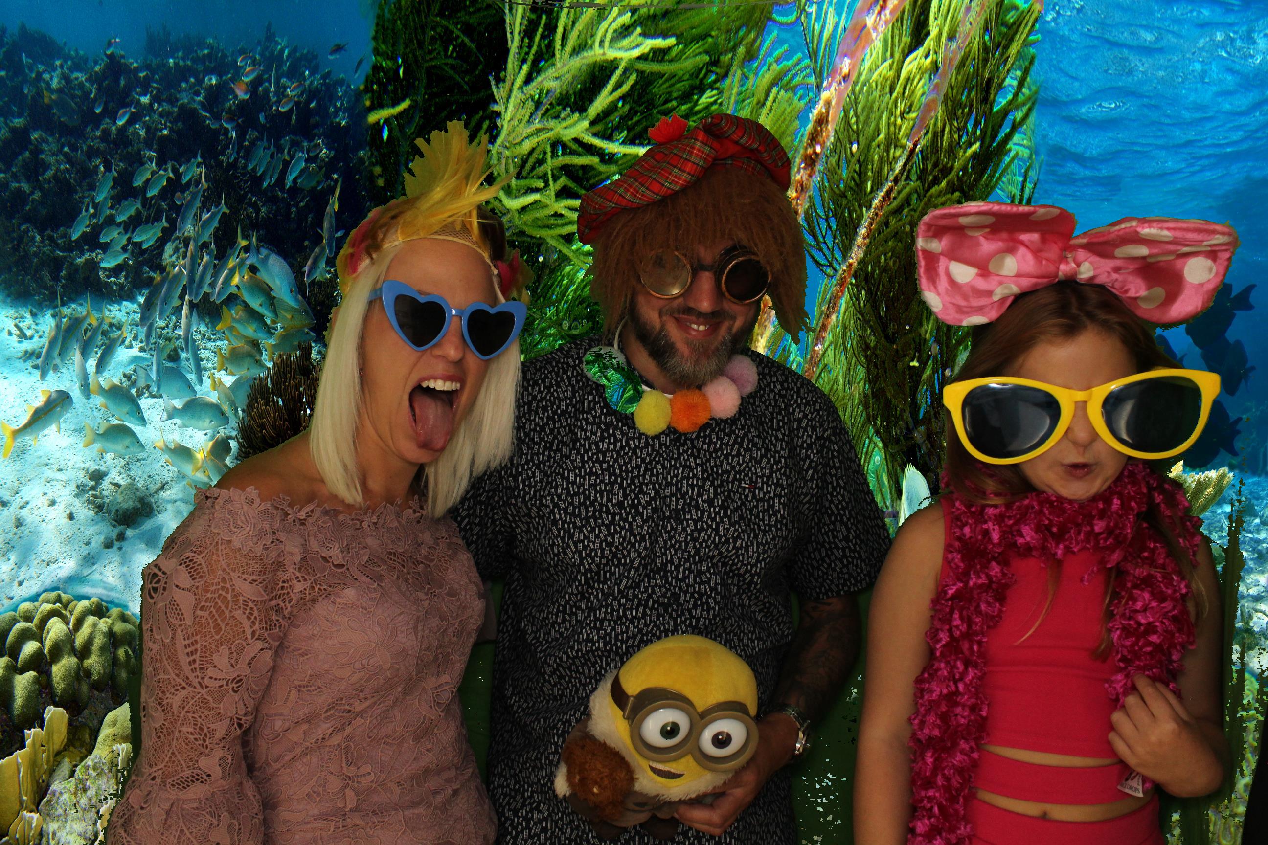 Sarah & James Wedding | View more photos from the event at gallery.omegaphotobooths.co.uk/u/Omega-Photobooths/Sarah-James-Wedding