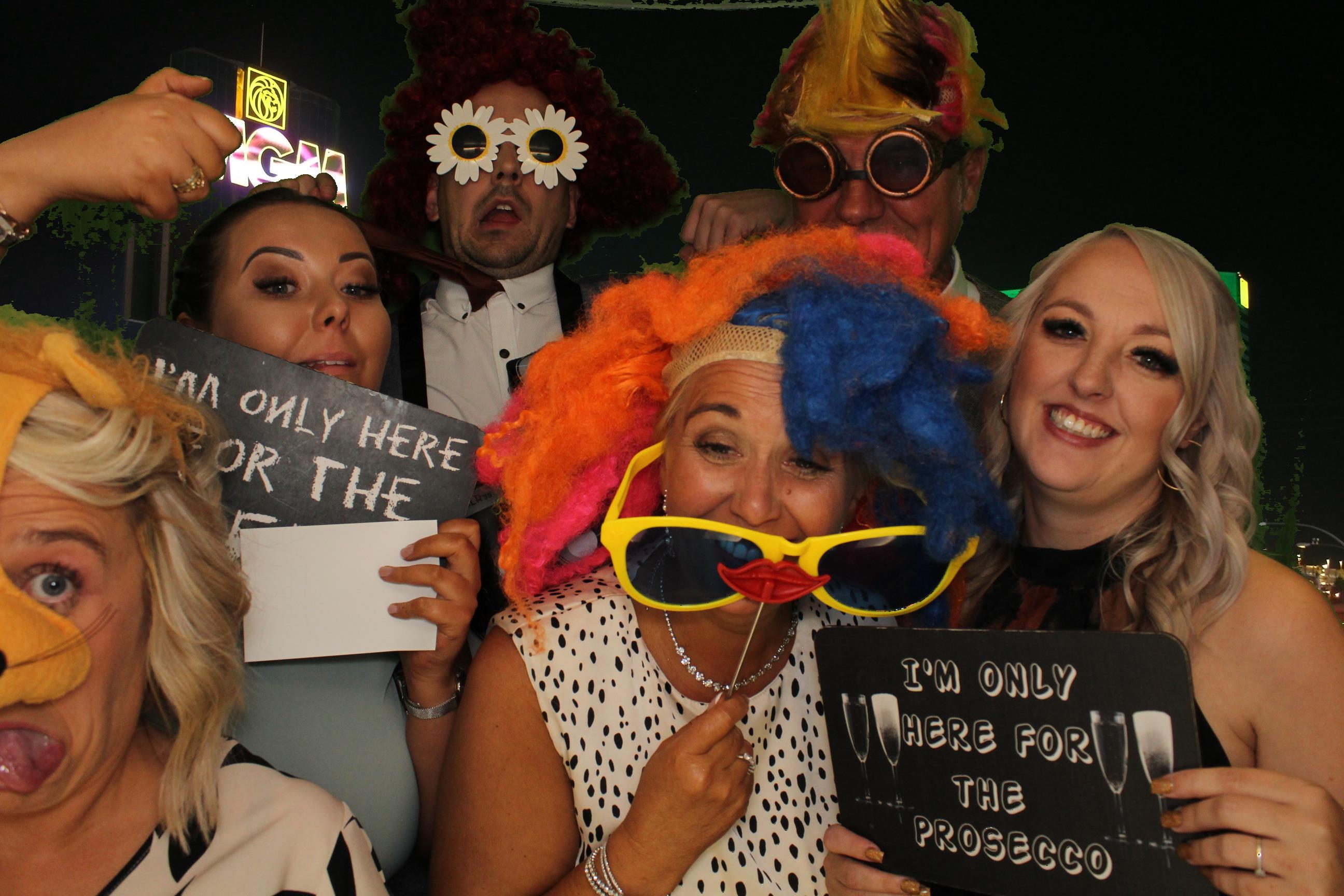 Sarah & James Wedding | View more photos from the event at gallery.omegaphotobooths.co.uk/u/Omega-Photobooths/Sarah-James-Wedding