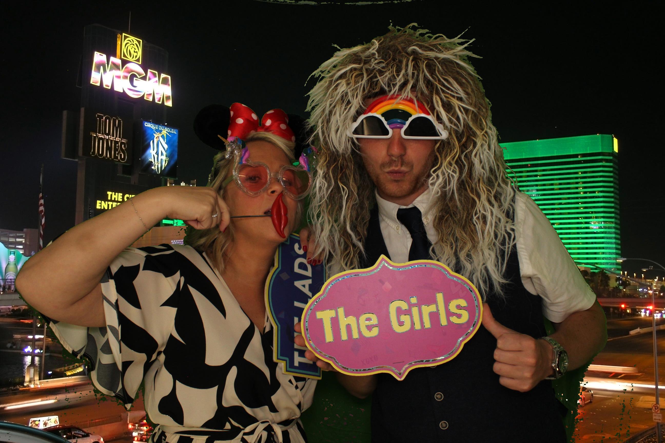 Sarah & James Wedding | View more photos from the event at gallery.omegaphotobooths.co.uk/u/Omega-Photobooths/Sarah-James-Wedding