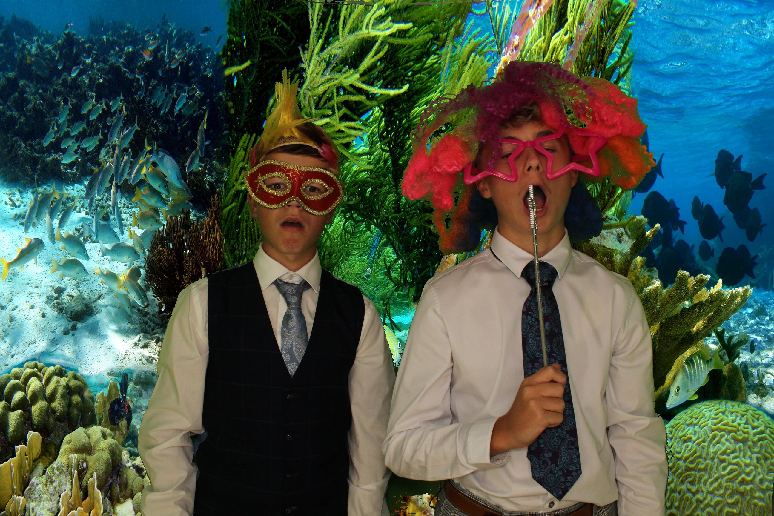 Sarah & James Wedding | View more photos from the event at gallery.omegaphotobooths.co.uk/u/Omega-Photobooths/Sarah-James-Wedding