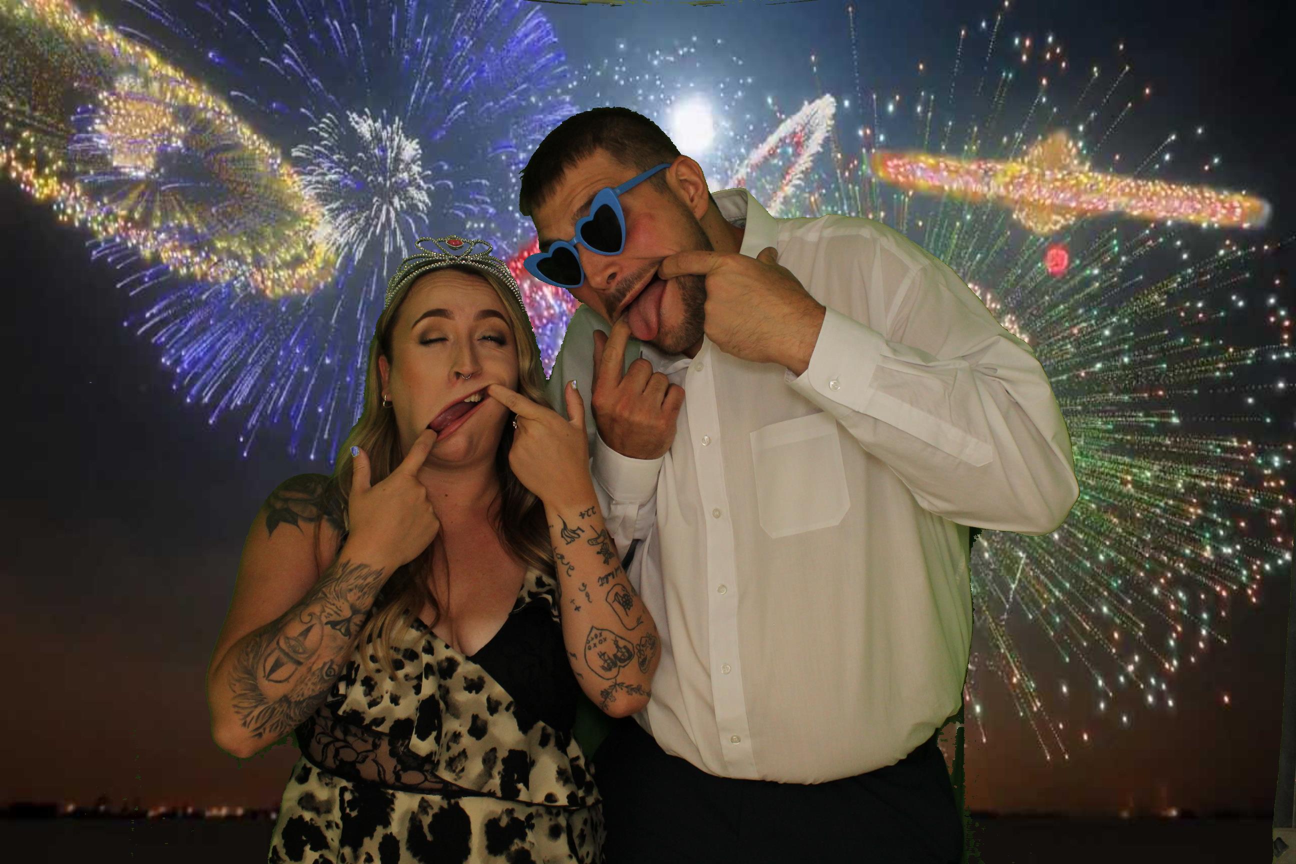 Sarah & James Wedding | View more photos from the event at gallery.omegaphotobooths.co.uk/u/Omega-Photobooths/Sarah-James-Wedding