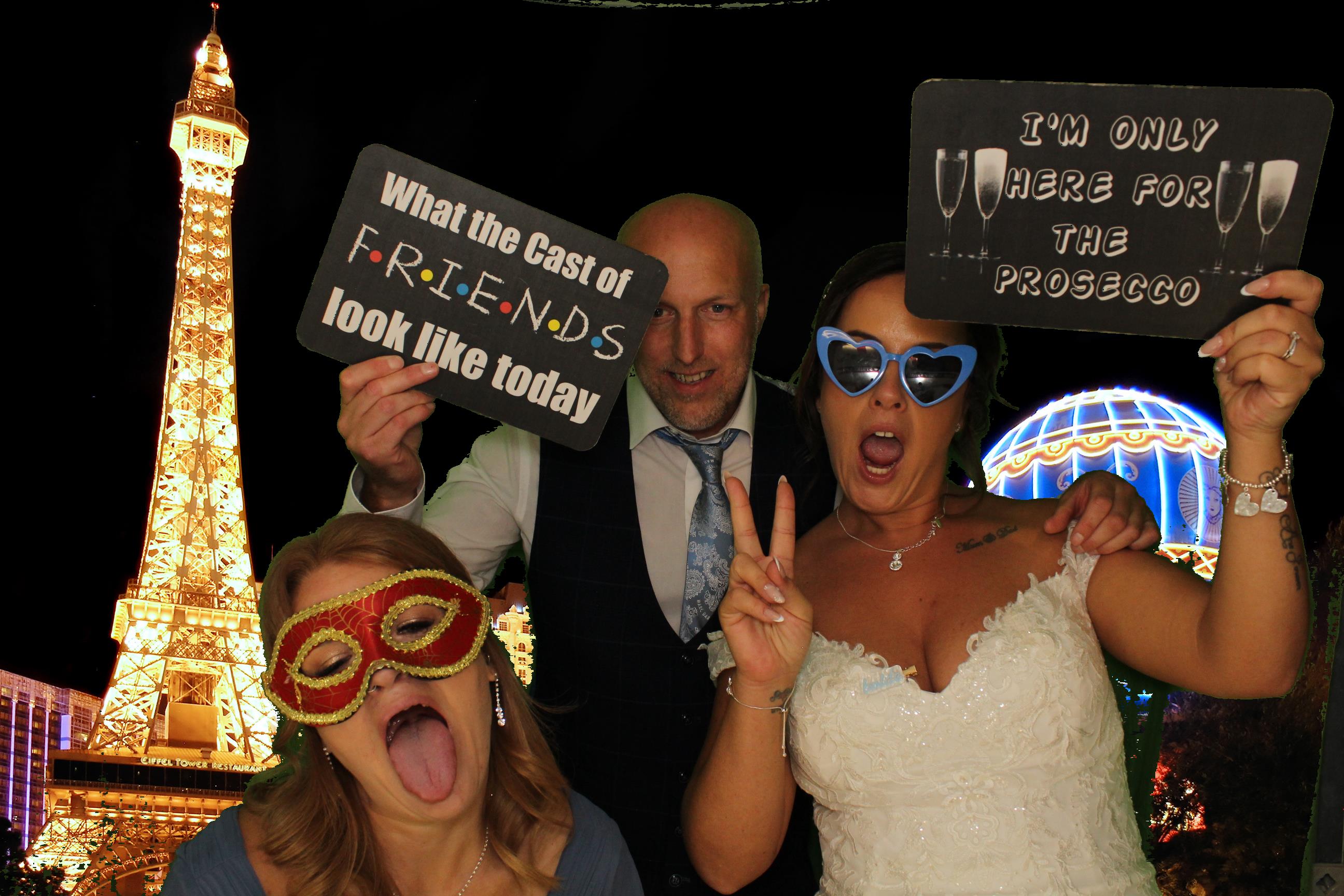 Sarah & James Wedding | View more photos from the event at gallery.omegaphotobooths.co.uk/u/Omega-Photobooths/Sarah-James-Wedding