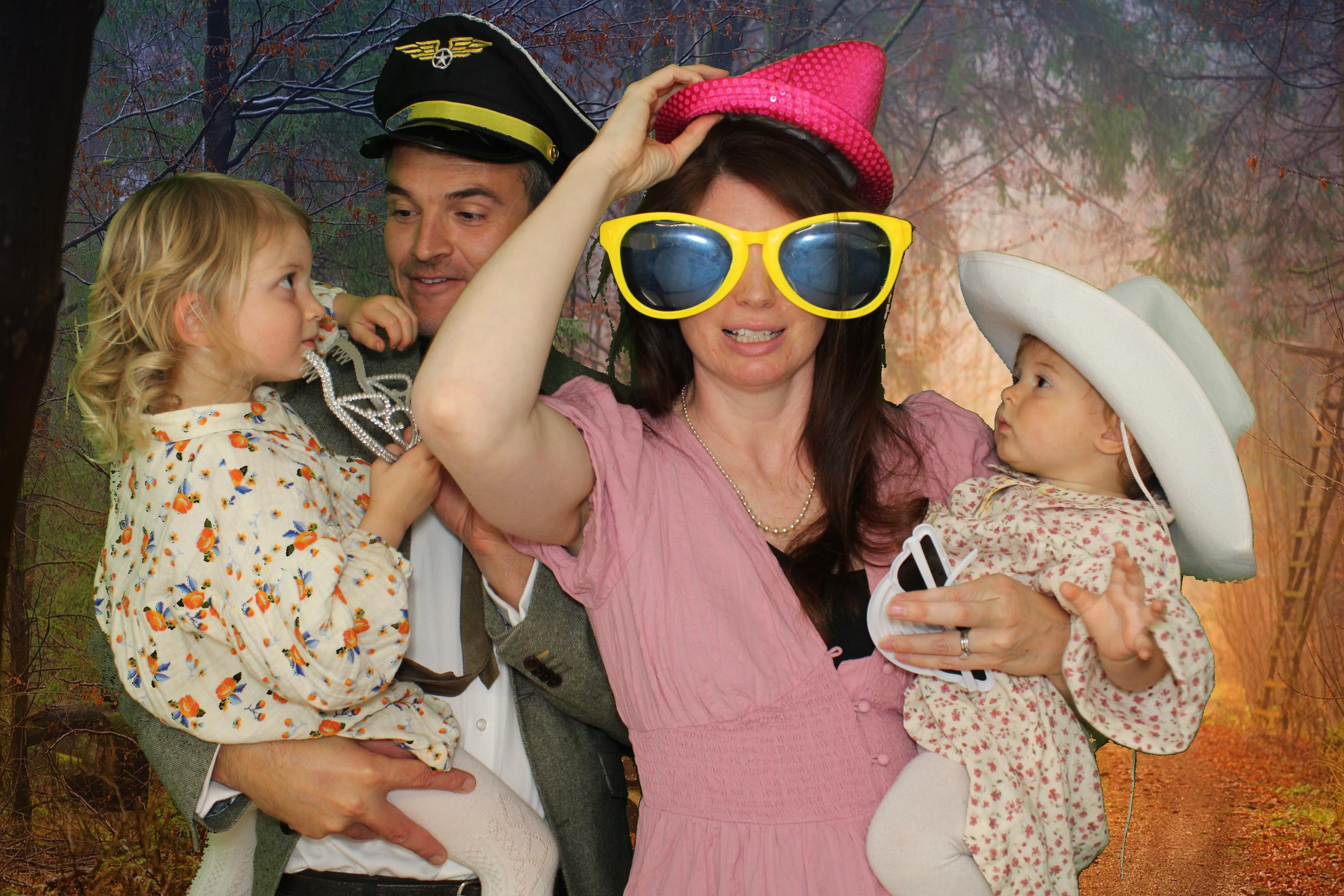 Vicky & James' Wedding | View more photos from the event at gallery.omegaphotobooths.co.uk/u/Omega-Photobooths/Vicky-James-Wedding