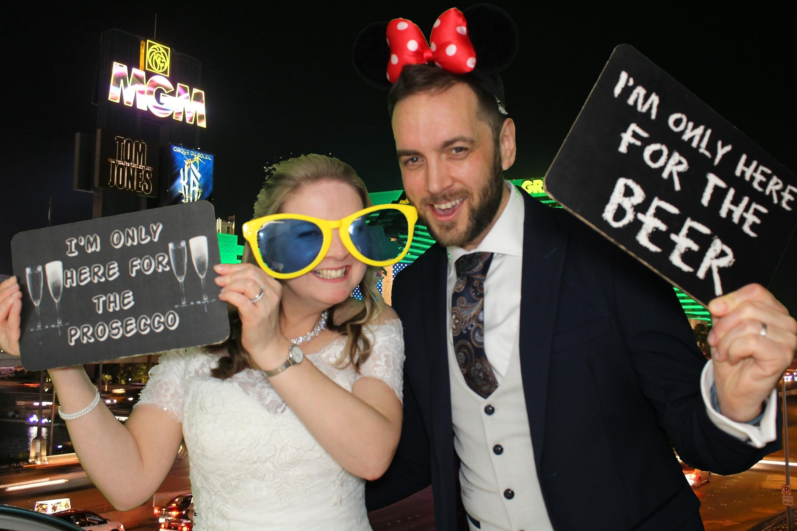 Vicky & James' Wedding | View more photos from the event at gallery.omegaphotobooths.co.uk/u/Omega-Photobooths/Vicky-James-Wedding