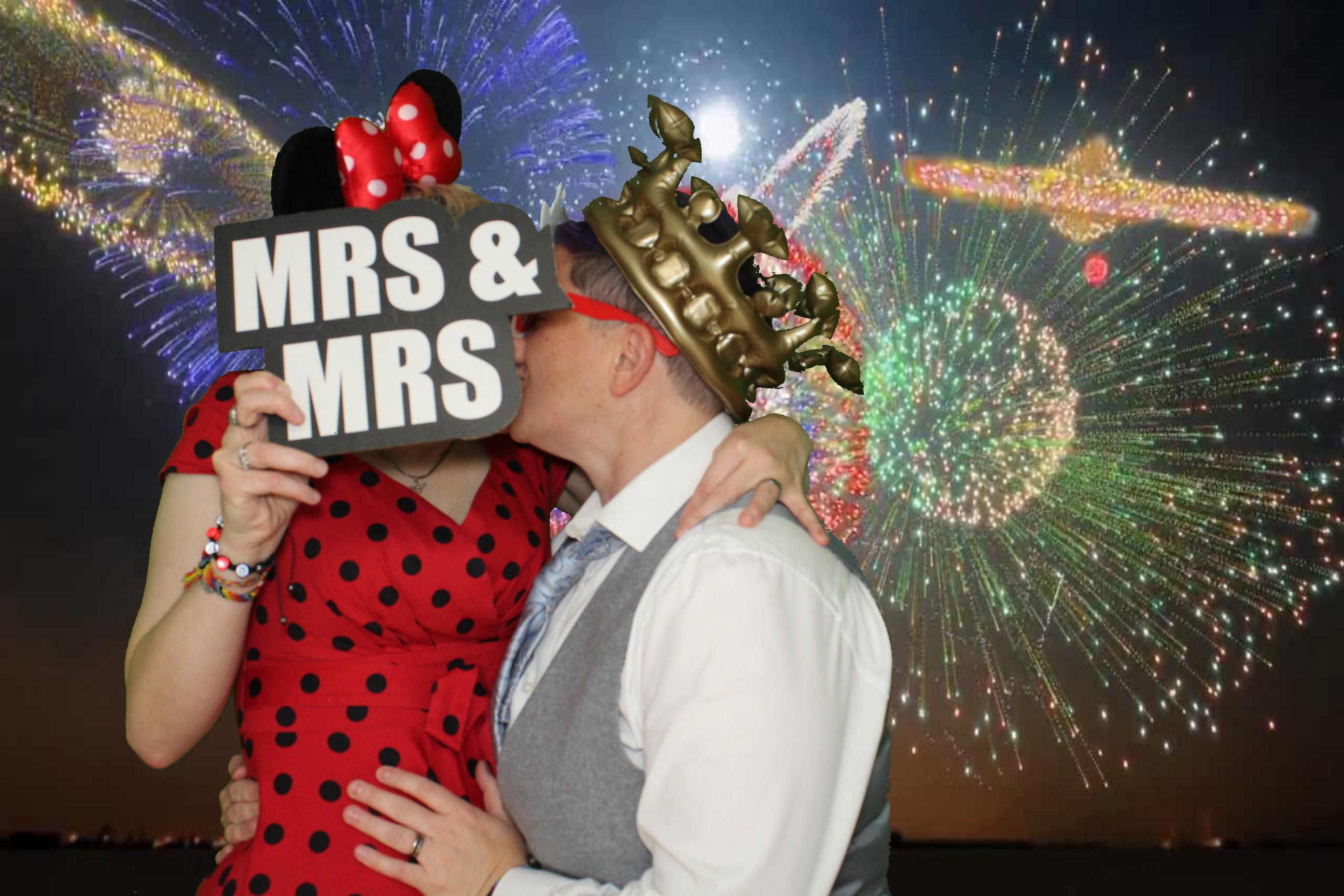 Vicky & James' Wedding | View more photos from the event at gallery.omegaphotobooths.co.uk/u/Omega-Photobooths/Vicky-James-Wedding