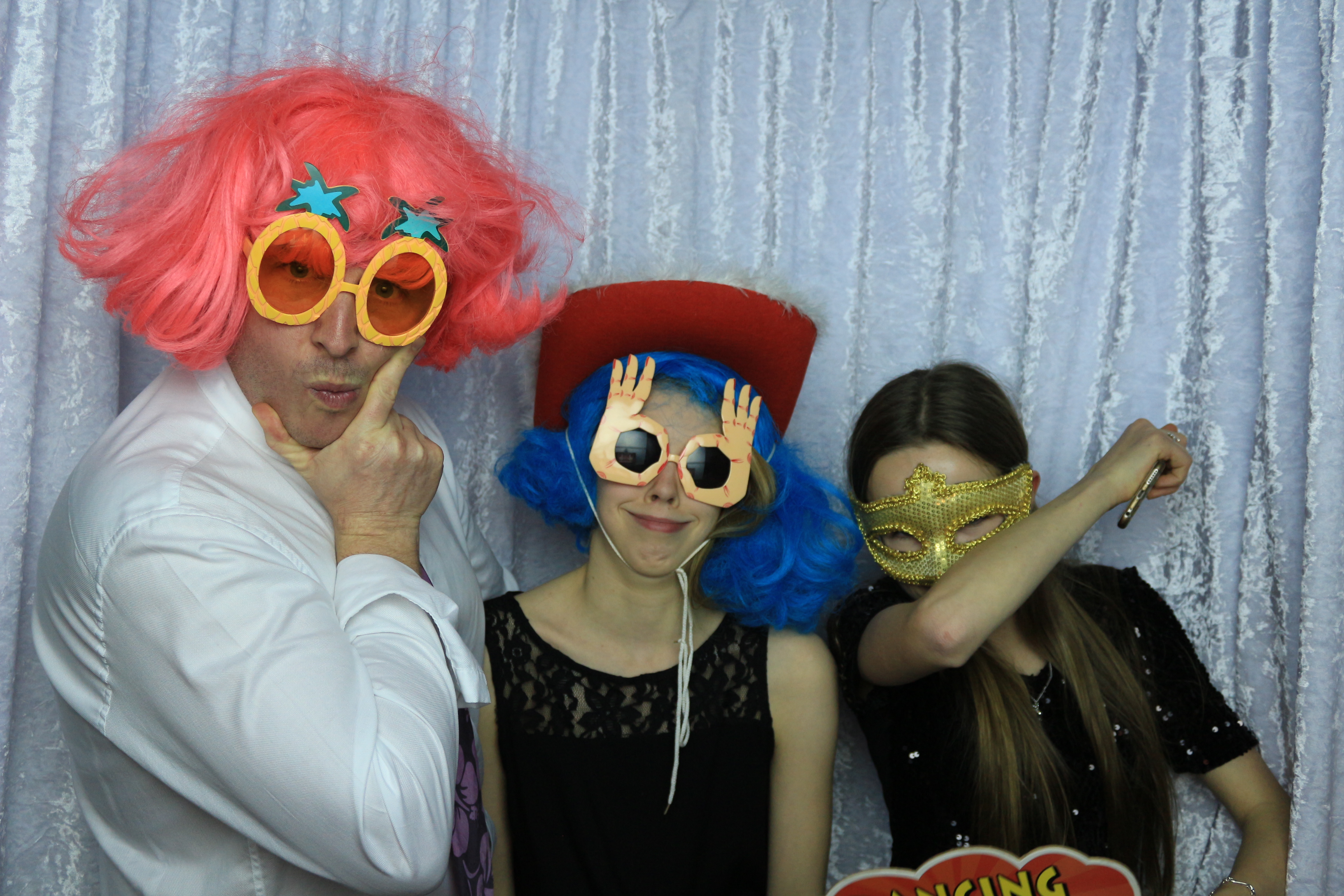 Grant & Emma's Wedding - Images | View more photos from the event at gallery.partydelightsphotobooth.co.uk/u/PartyDelightsPhotoBooth/Grant-Emmas-Wedding-Images