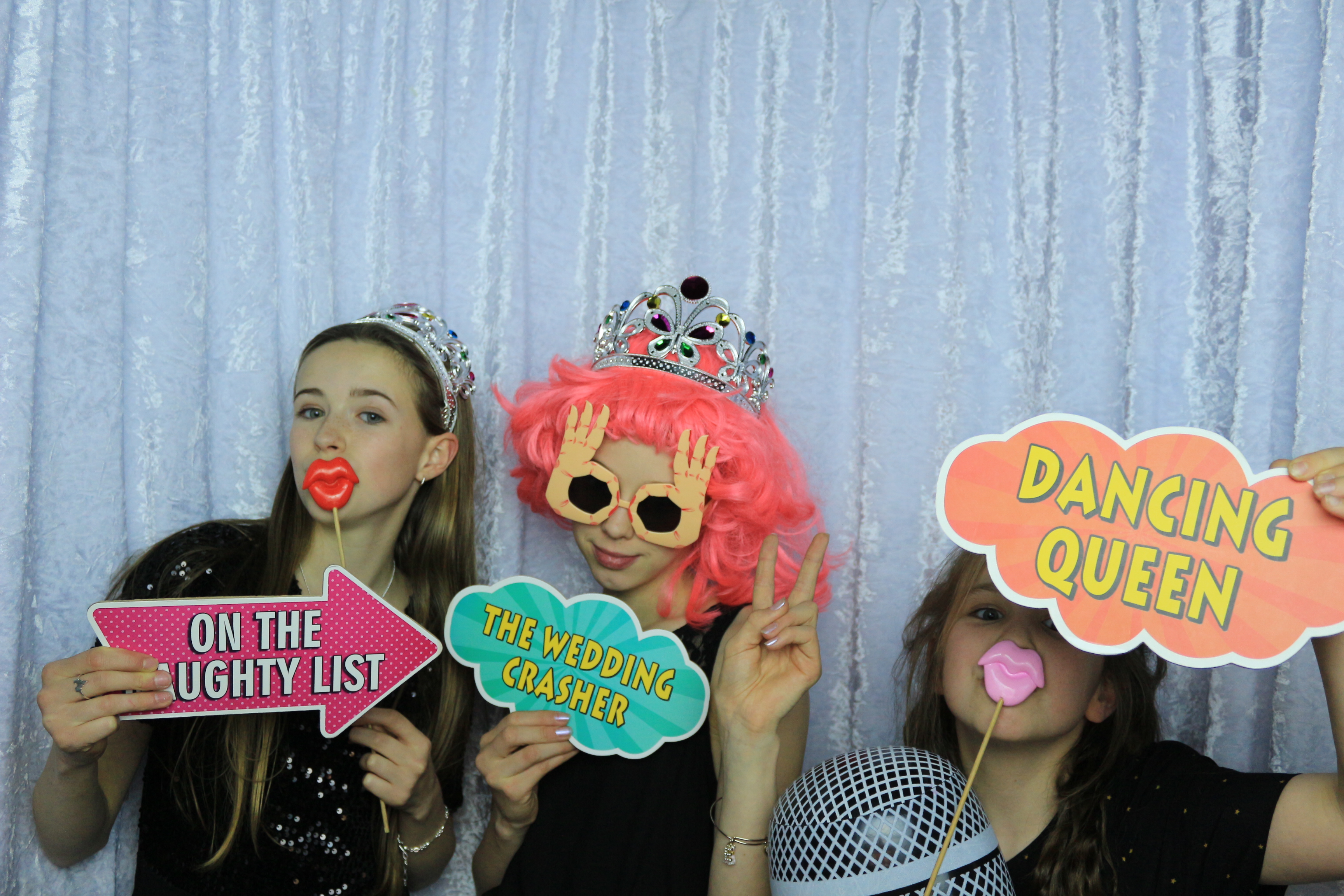 Grant & Emma's Wedding - Images | View more photos from the event at gallery.partydelightsphotobooth.co.uk/u/PartyDelightsPhotoBooth/Grant-Emmas-Wedding-Images